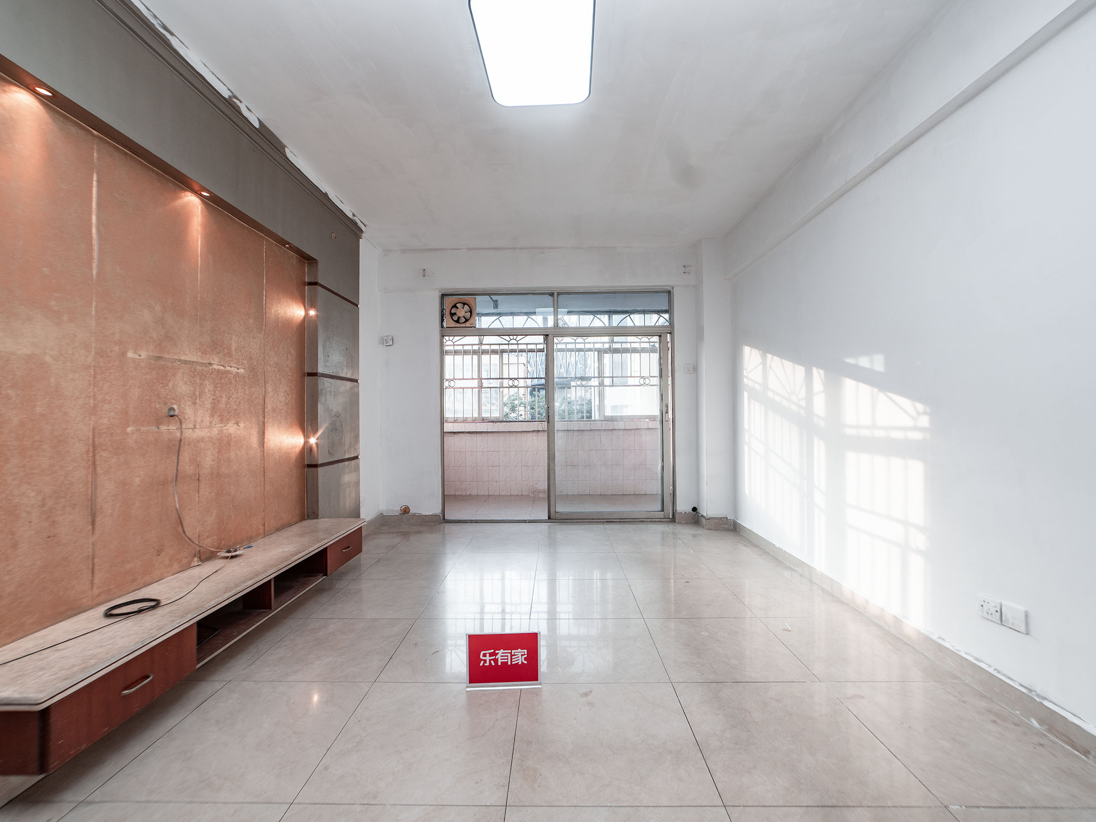 颐合花园，高楼层朝南采光佳，重点学校旁，业主诚售，随时看房！-深圳颐合花园二手房