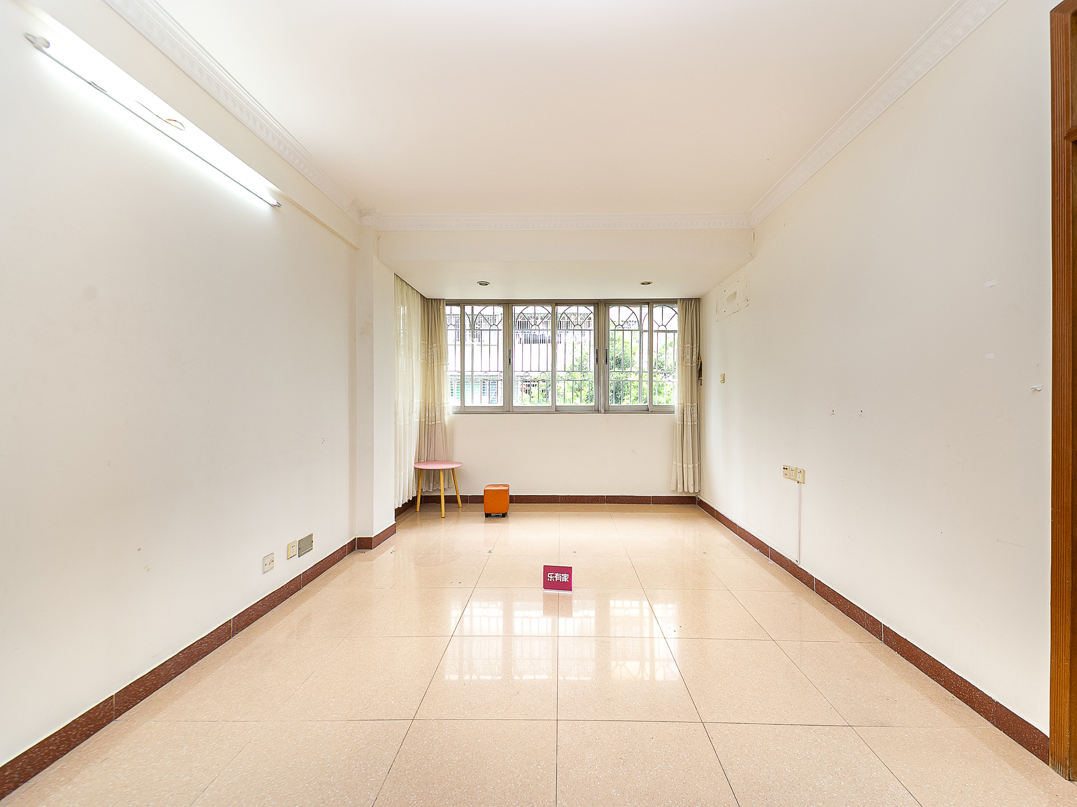 一甲海边新村，精装3房2卫，看房方便