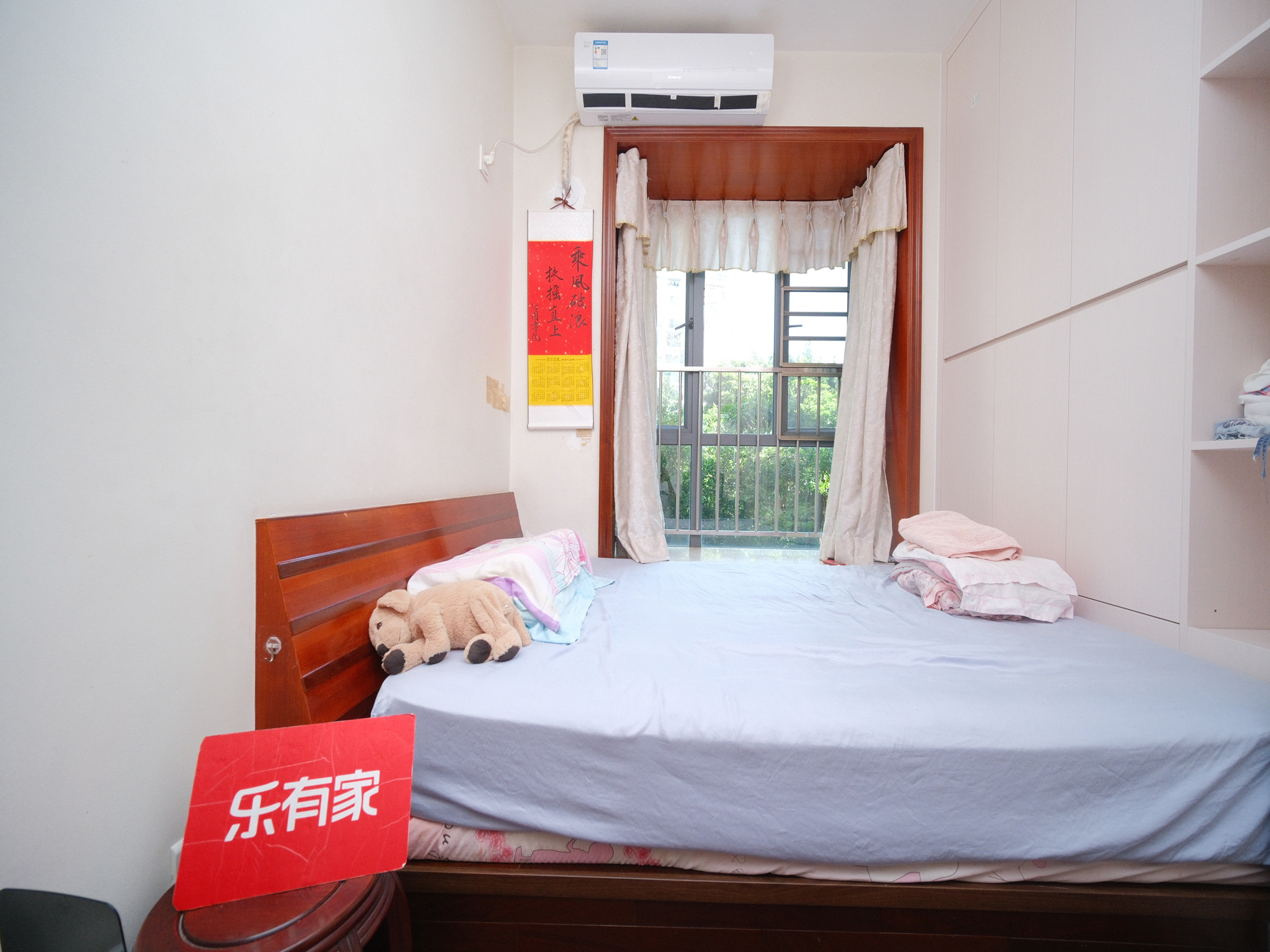 香山美树苑，产权优质，拎包当晚即可入住，看房随时！