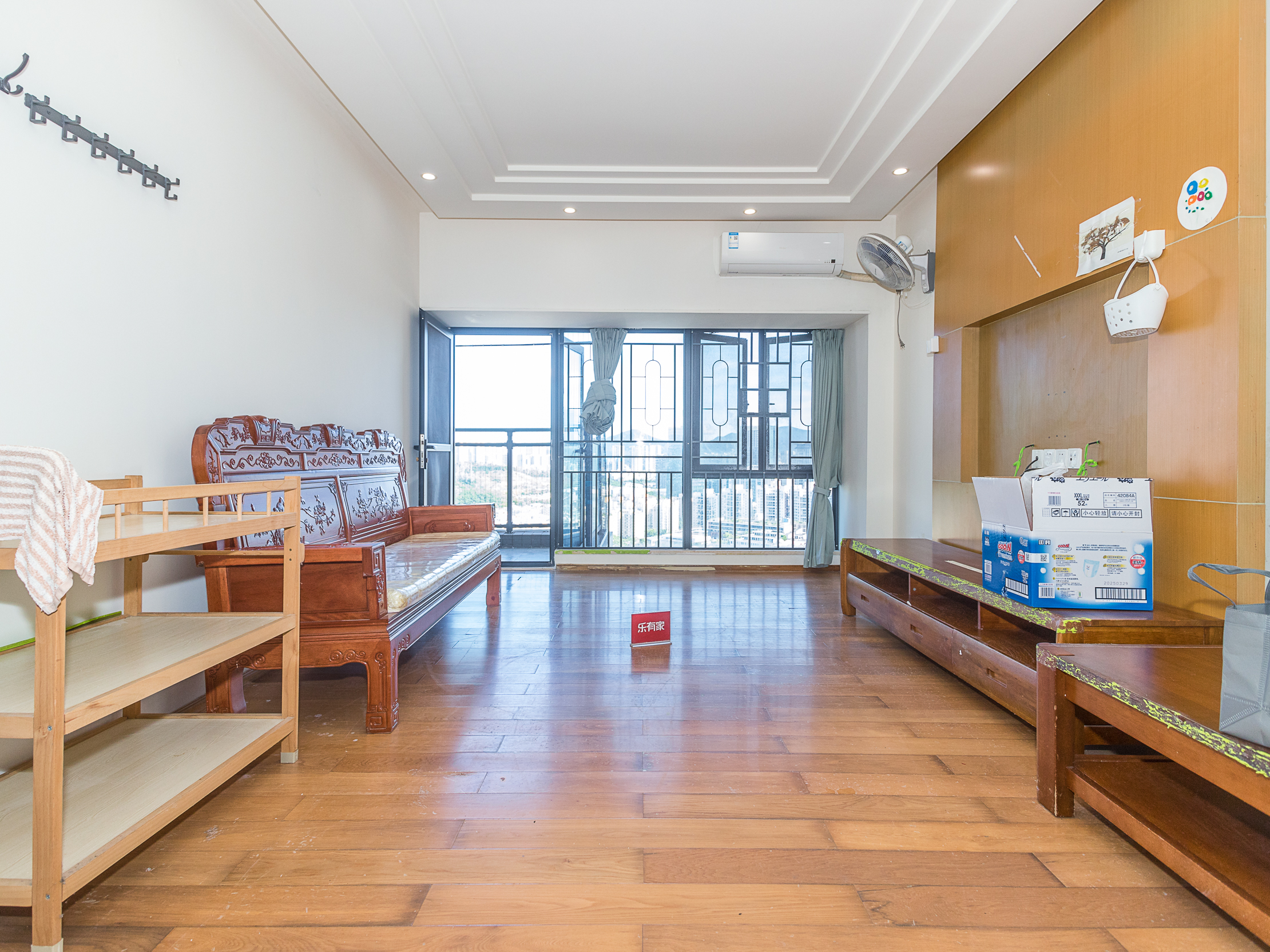 大运次新小区，精装3房2卫，家私电齐全，看房方便-深圳嘉亿爵悦租房