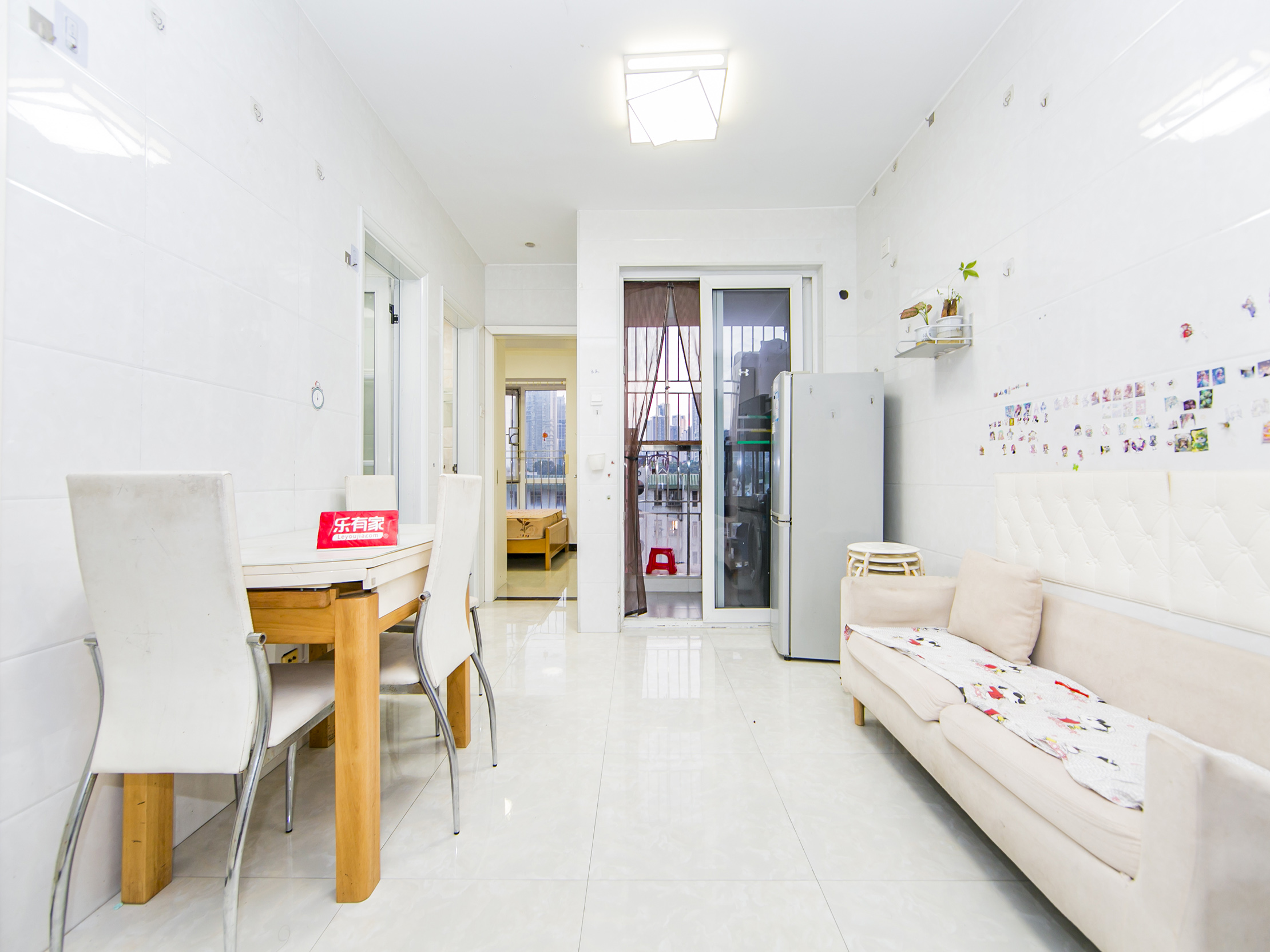 户型端正，位置优越，交通便利，配套设施齐全