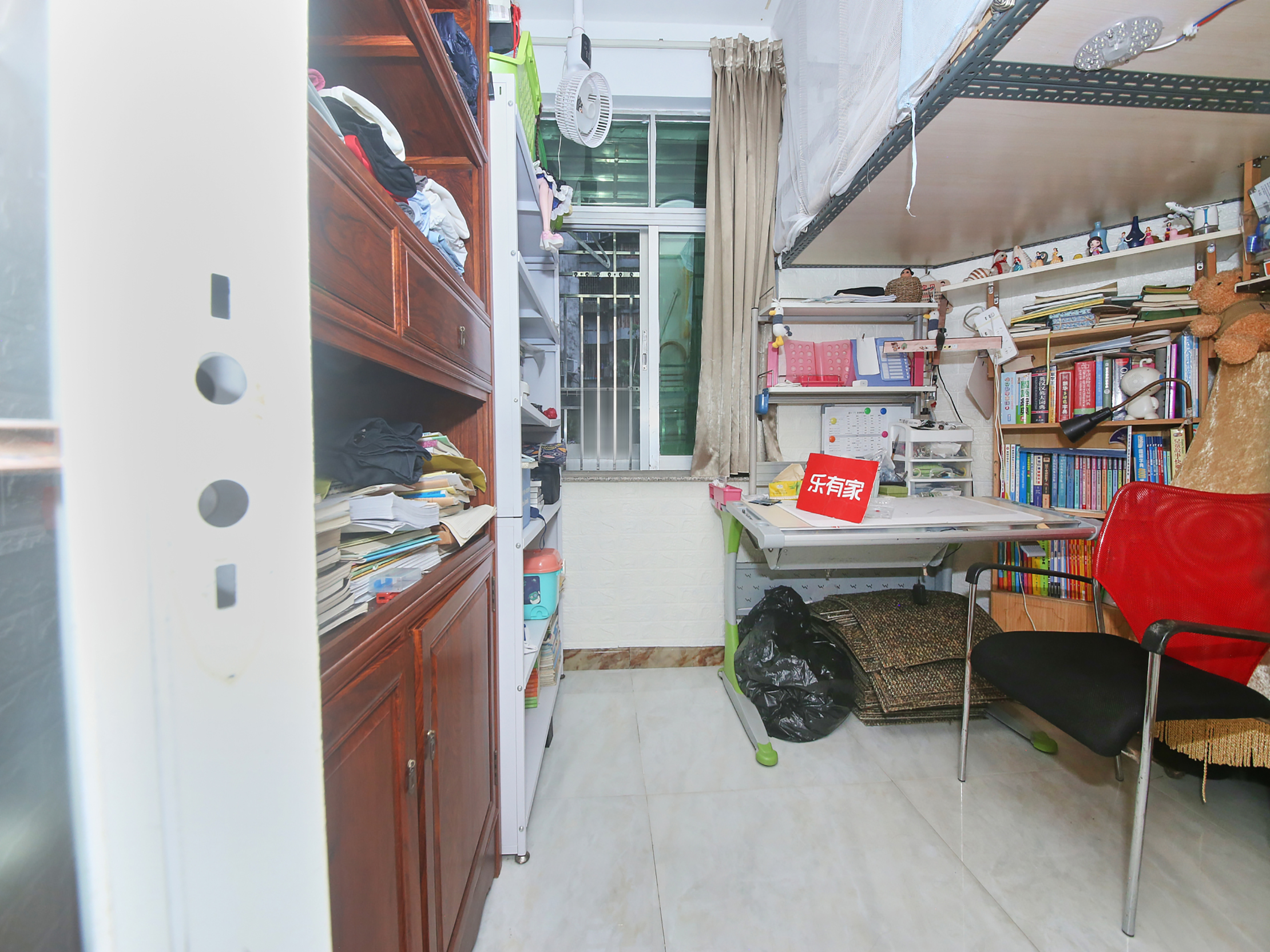 新秀村南区 4房1厅1卫 104.8㎡