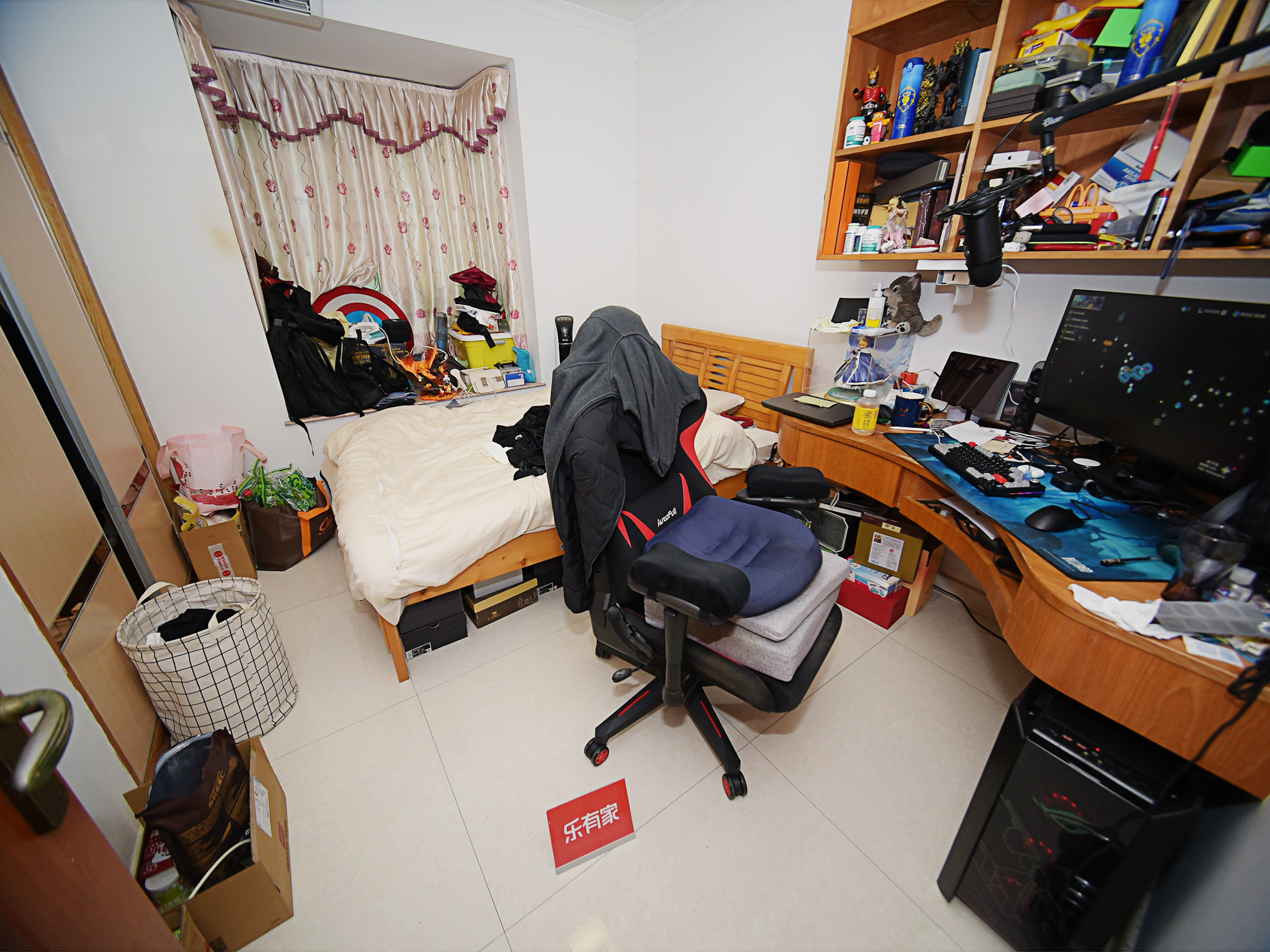 金桂大厦高楼层，双花园环绕，重点学校加持，业主诚售，随时看房，抢购热线！