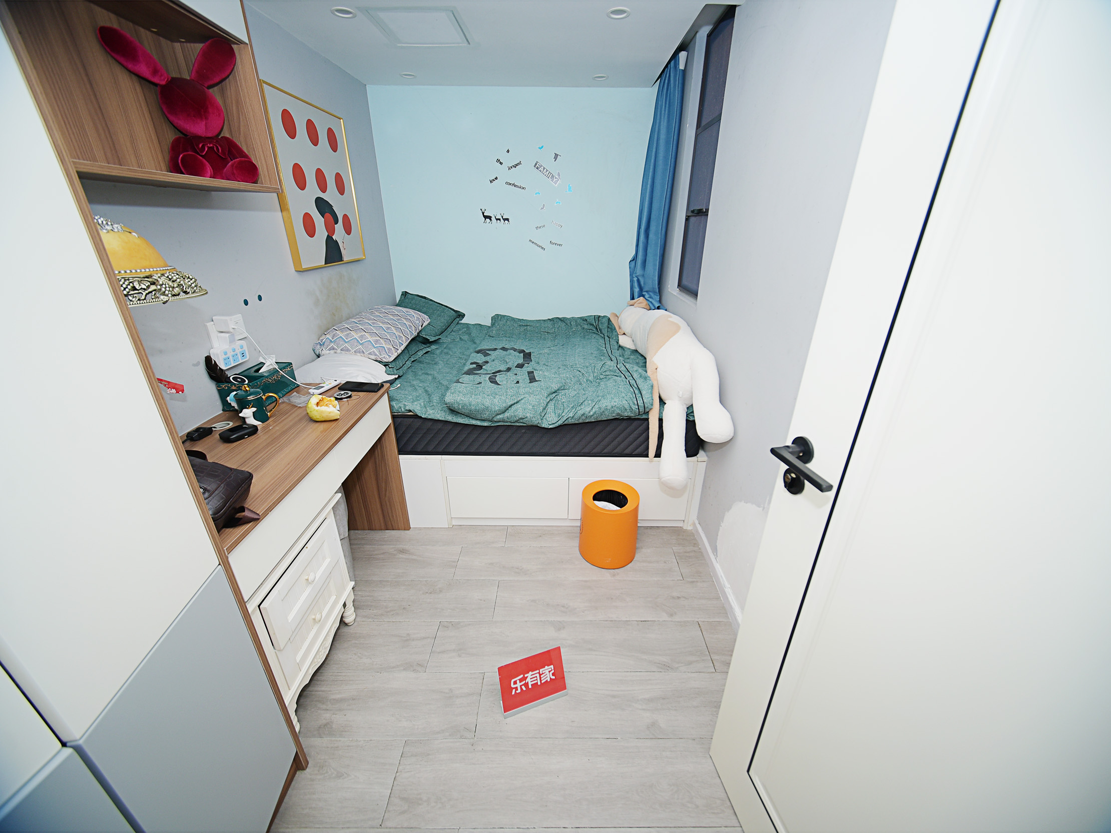 显锐大厦 东北 精装 4室