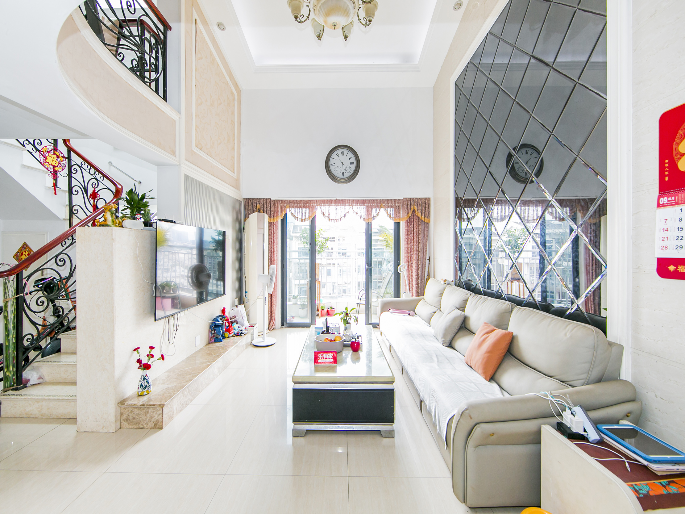 西丽优质房源，五室三厅布局合理，南向采光充足，改造空间大，自由发挥，尽享舒适生活。-深圳塘朗雅苑二手房