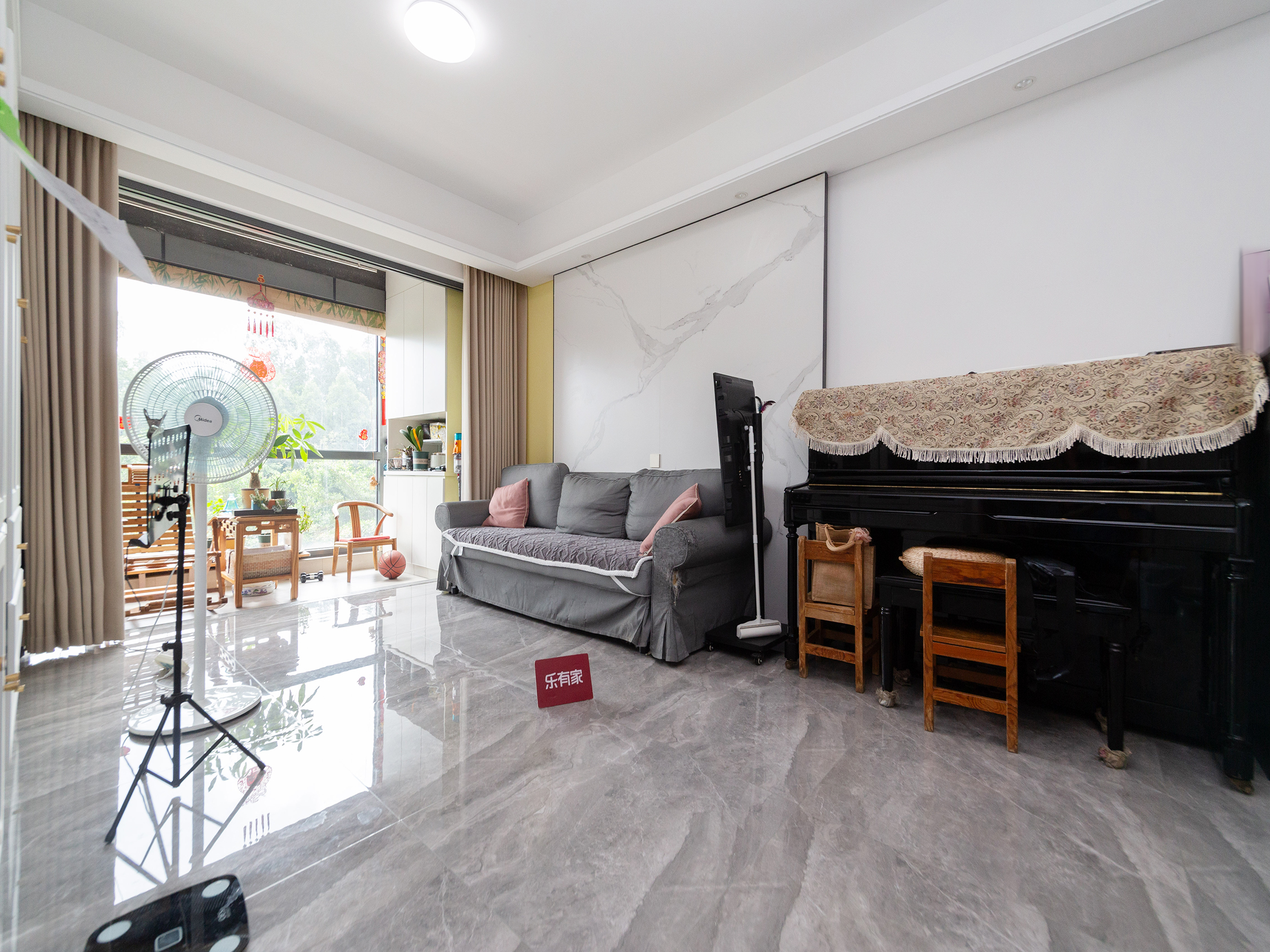 业主诚心出售，小区配套完善好-深圳仁恒四季新园二手房