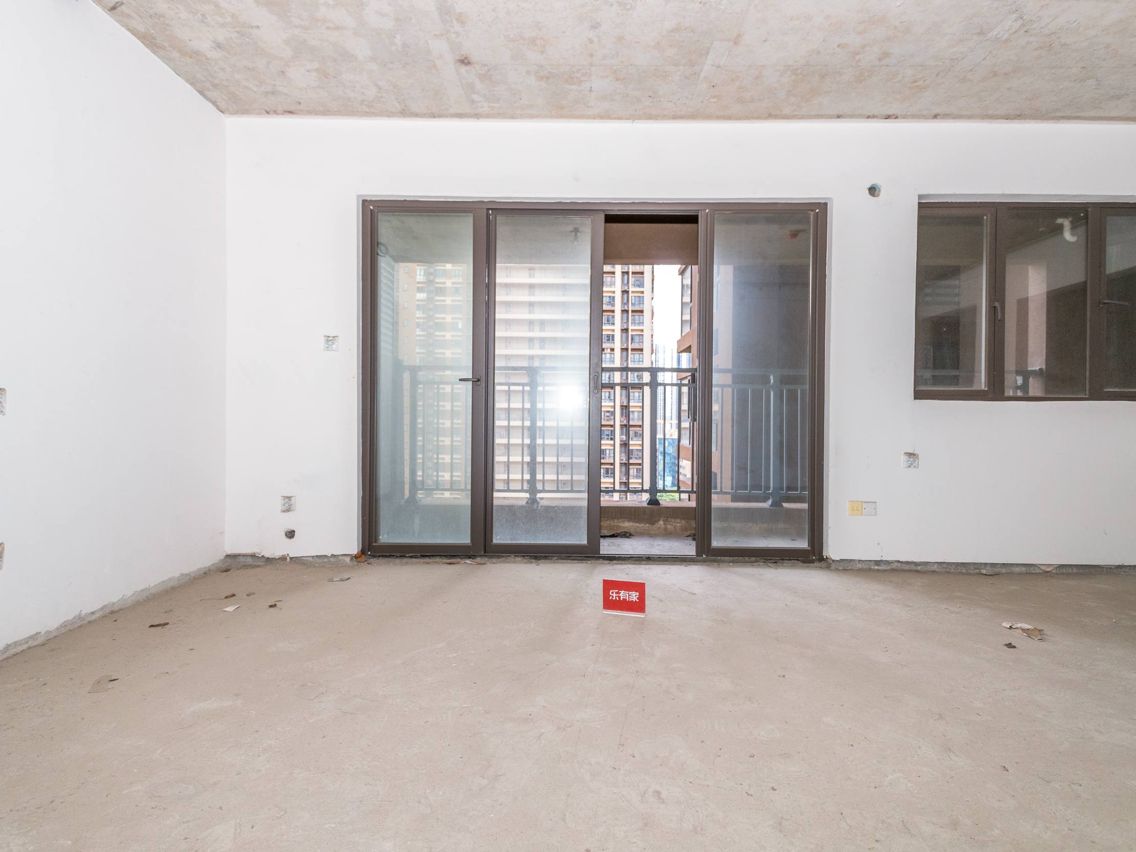 万科天誉花园二期 4房2厅2卫 122.84㎡