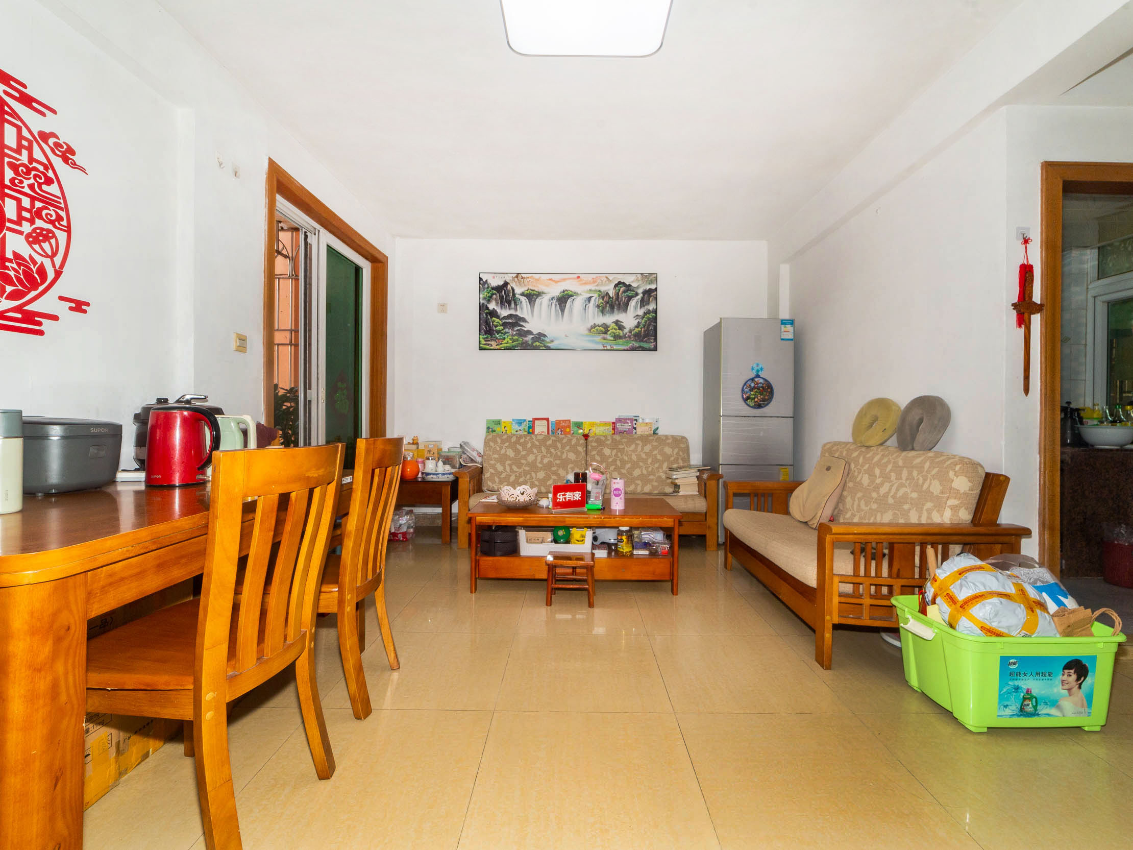 新生地铁口，使用率99%，成熟小区配套完善，低密度