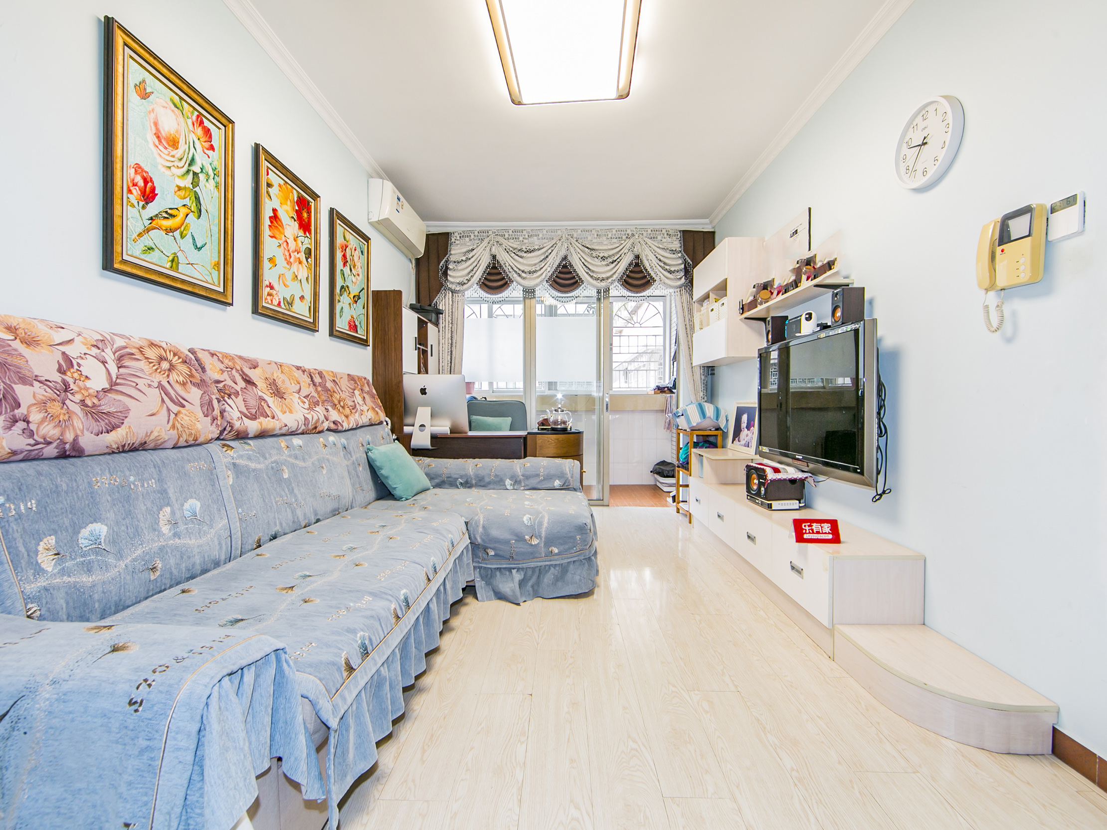 汇龙苑中楼层，厅出阳台，带地面+空中花园，低于均价，业主诚售，随时看房！