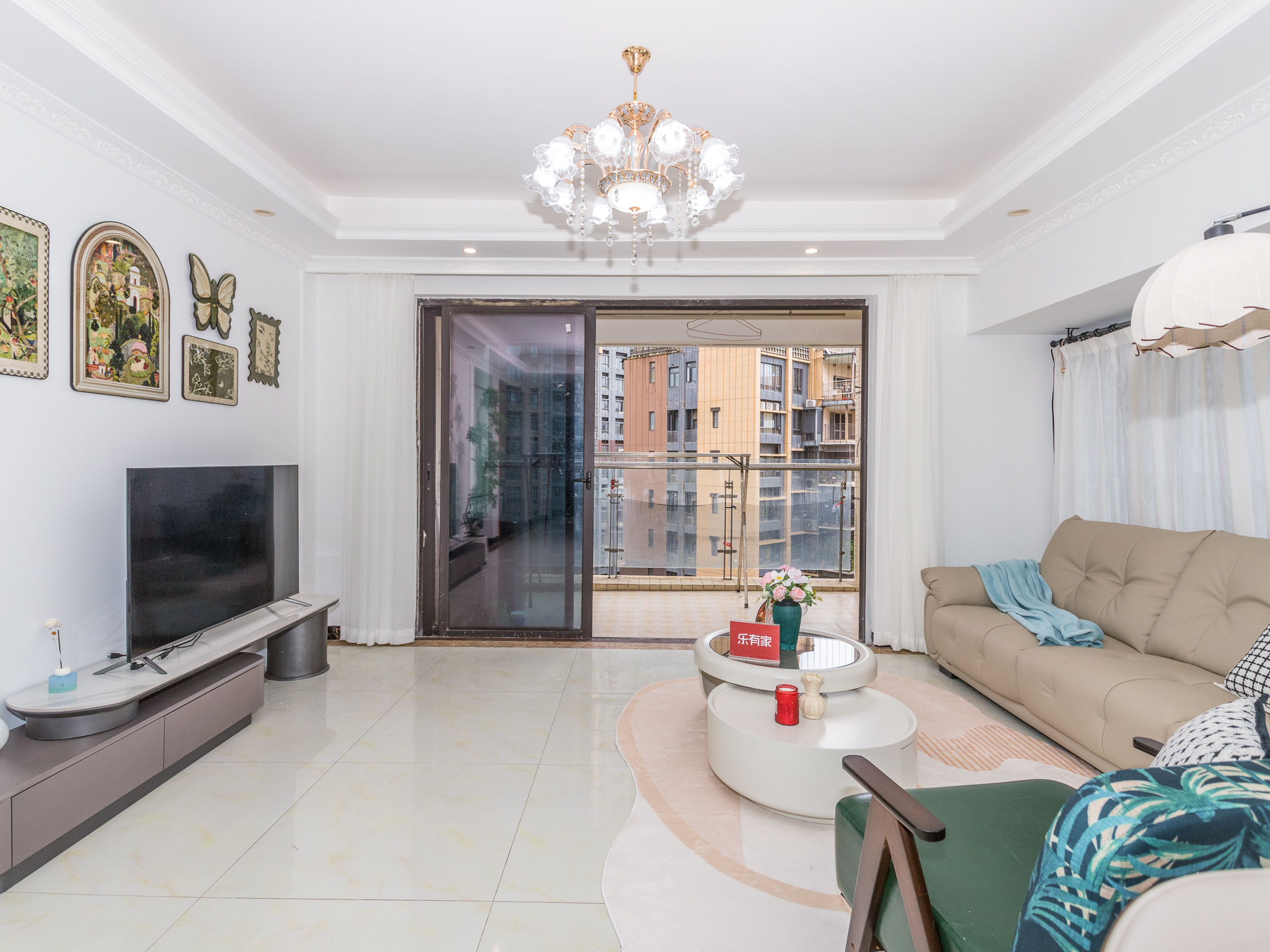 一套房子，两层享受，房子翻新了，简约整洁，周边配套齐全