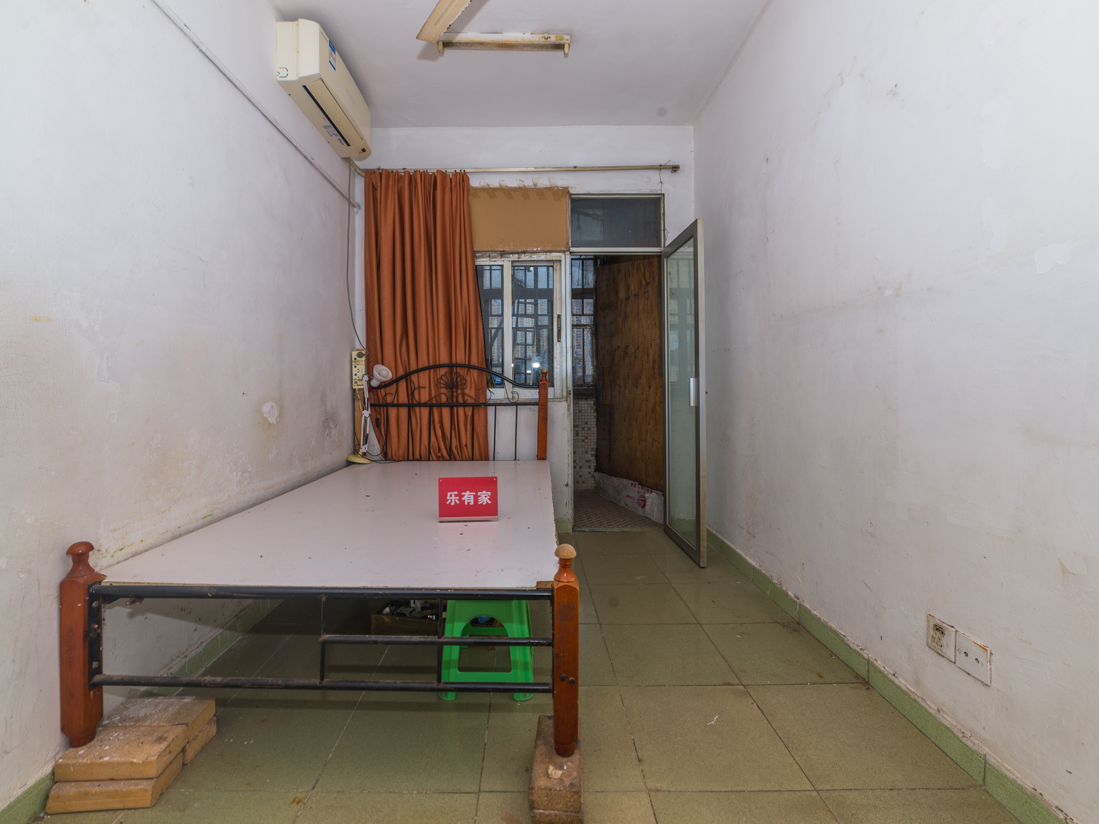 桃苑公寓方正户型，通风采光优，距离重点学校500米，近口岸，预约后可实地看房。-深圳桃苑公寓二手房