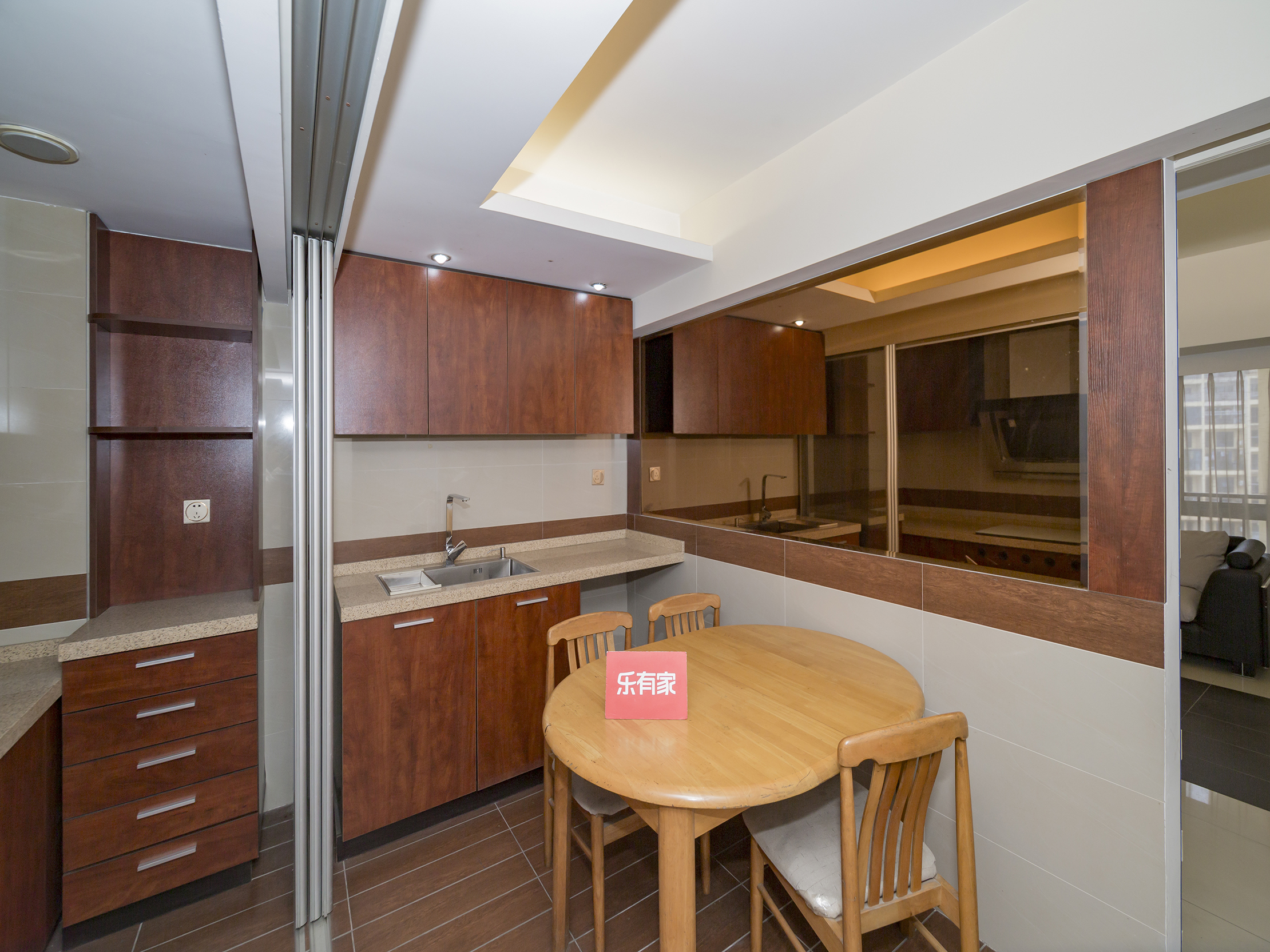 英郡年华二期 4房3厅2卫 84.77㎡