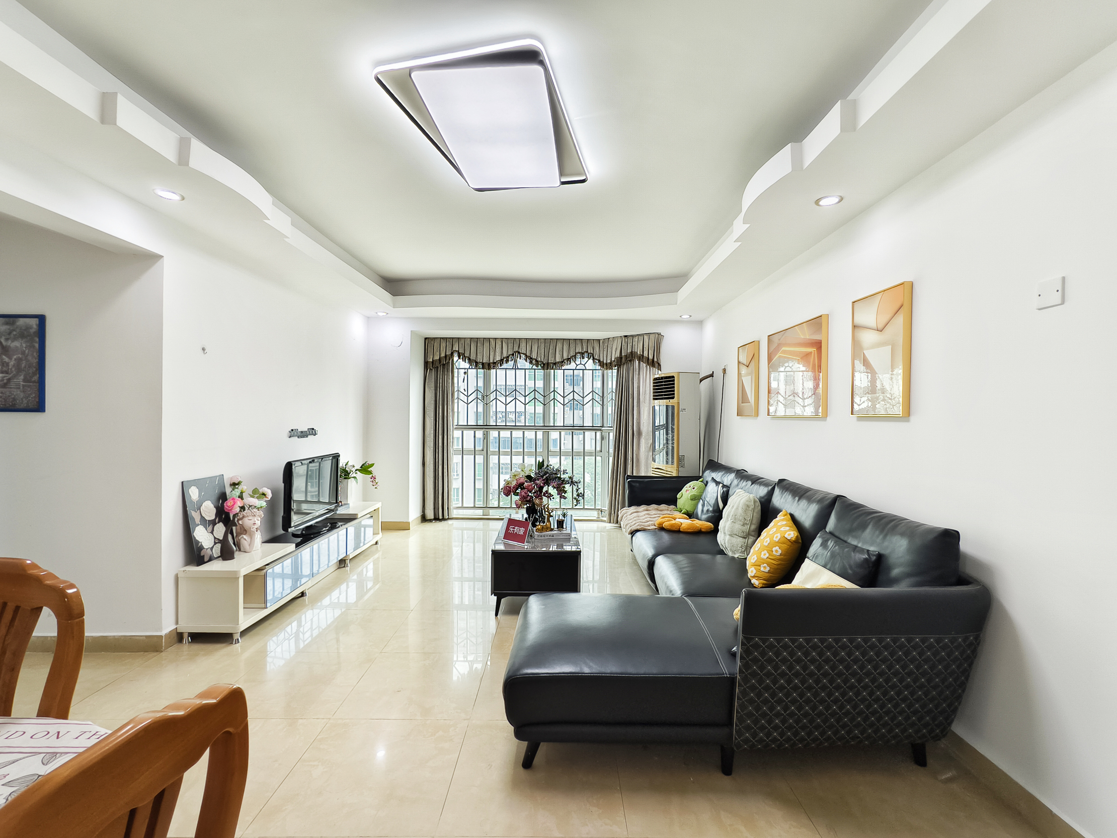 弘雅花园四期诚心出售，低于均价，户型方正，通风采光优，带地面花园，税费低，机会难得！-深圳弘雅花园四期二手房