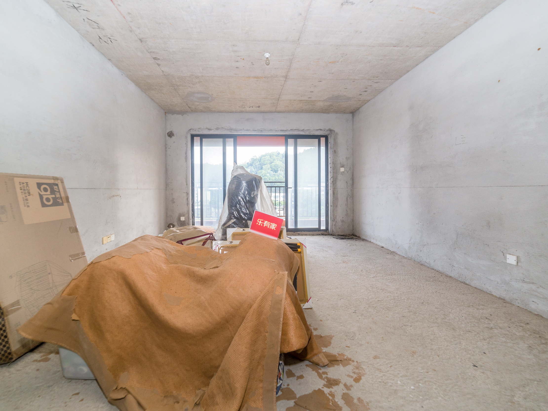 鸿威的森林 4房2厅2卫 141.01㎡-深圳鸿威的森林二手房