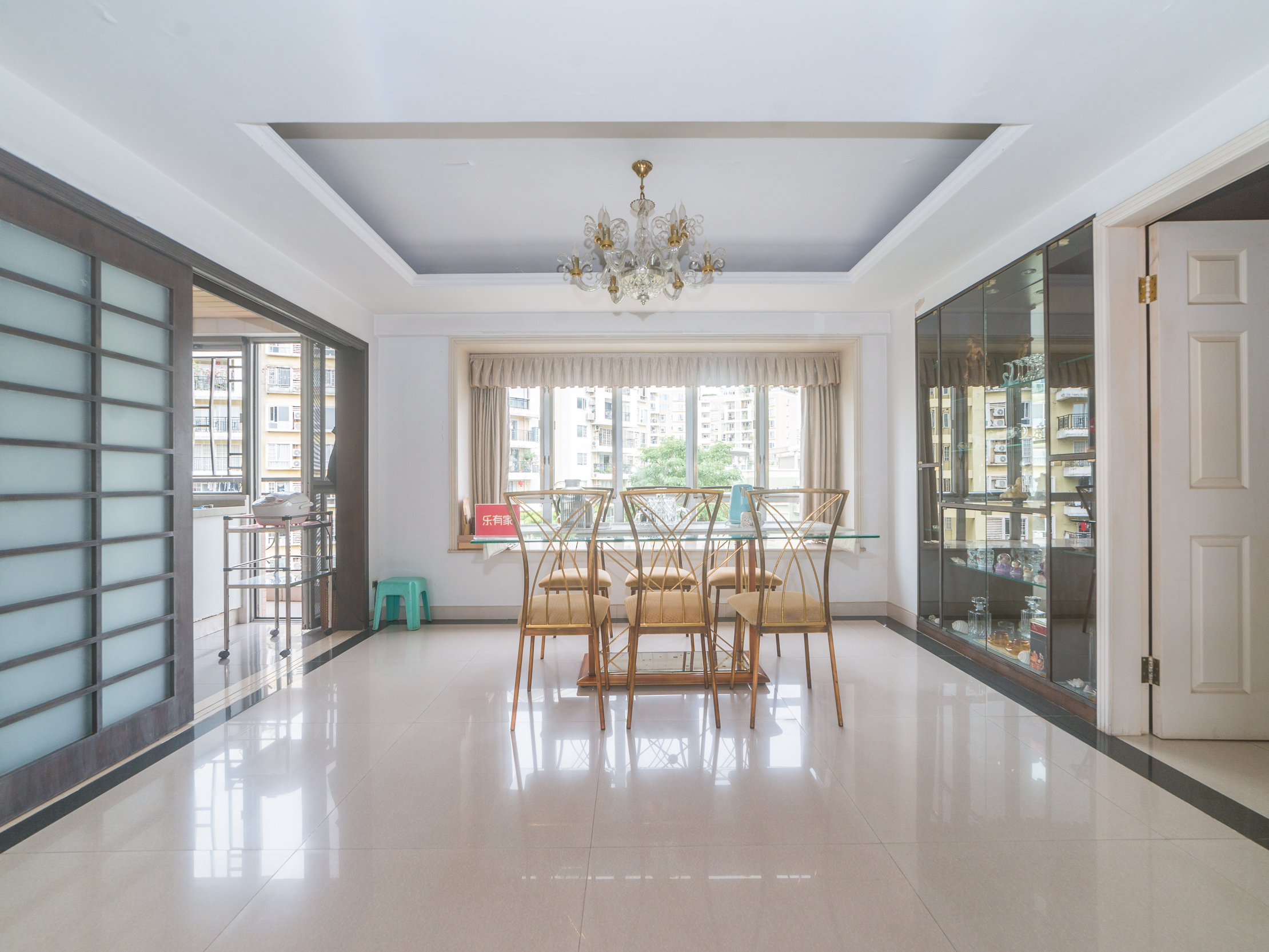 招商海琴花园 5房2厅3卫 201.6㎡