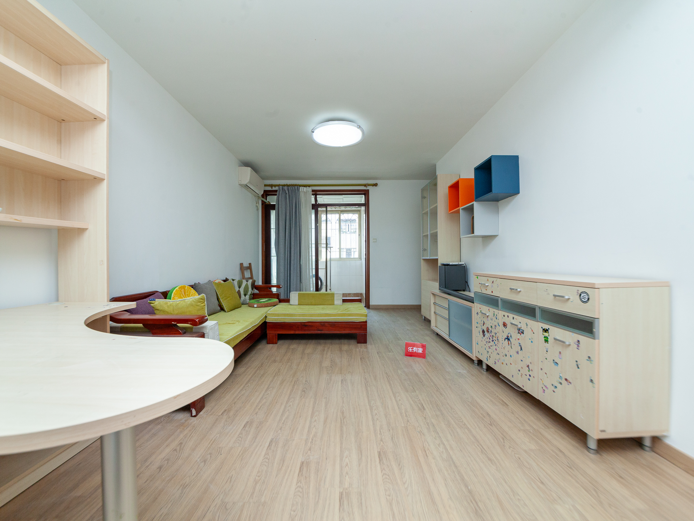 振业花园诚心出售，方正户型，通风采光佳，优质学校环绕，地面与空中花园尽享生活乐趣。-深圳振业花园二手房