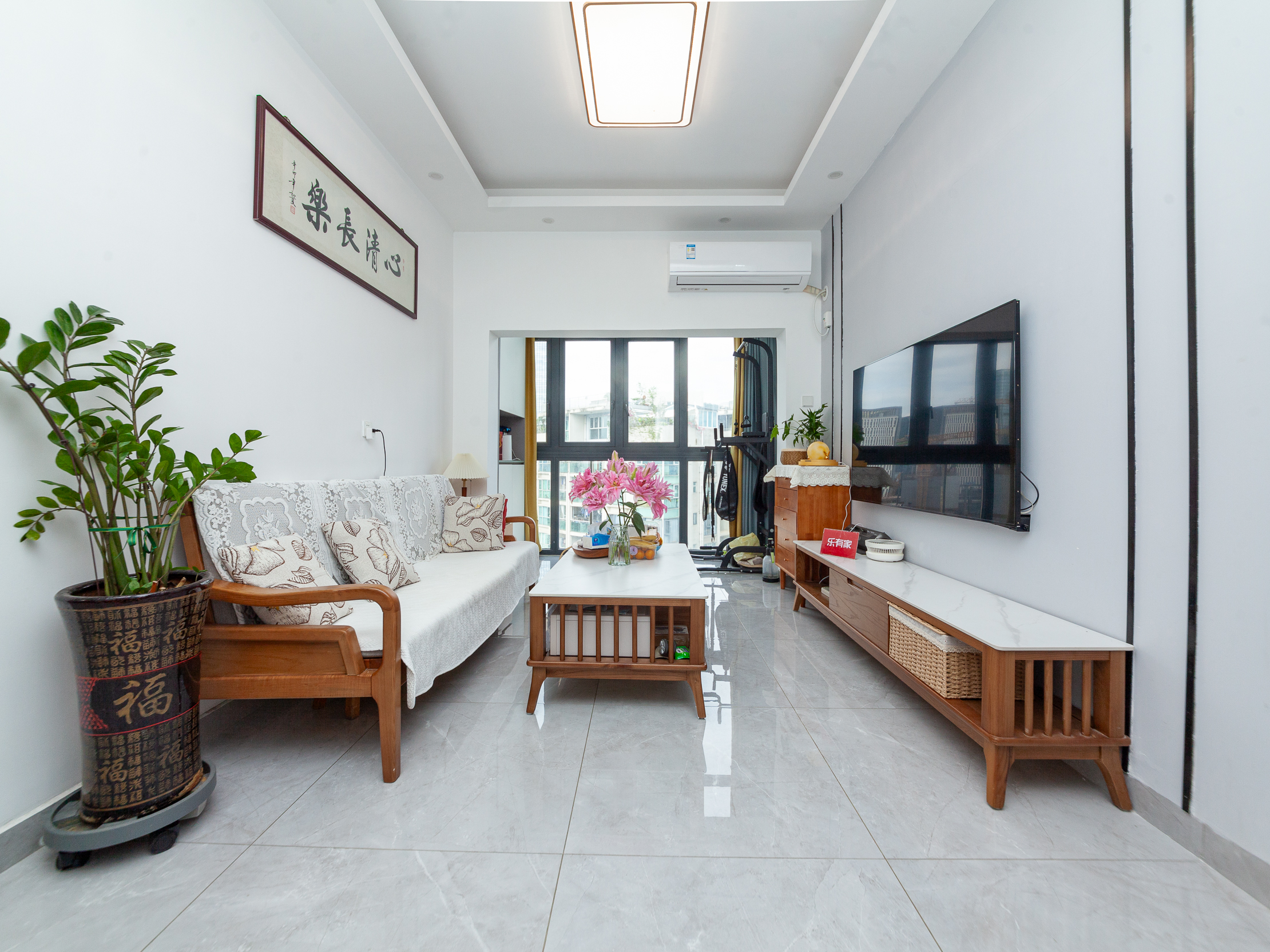 凯丰花园二期，方正户型，通风采光佳，地面花园伴随重点学校，小区人车分流，业主诚心出售！-深圳凯丰花园二期(逸园)二手房