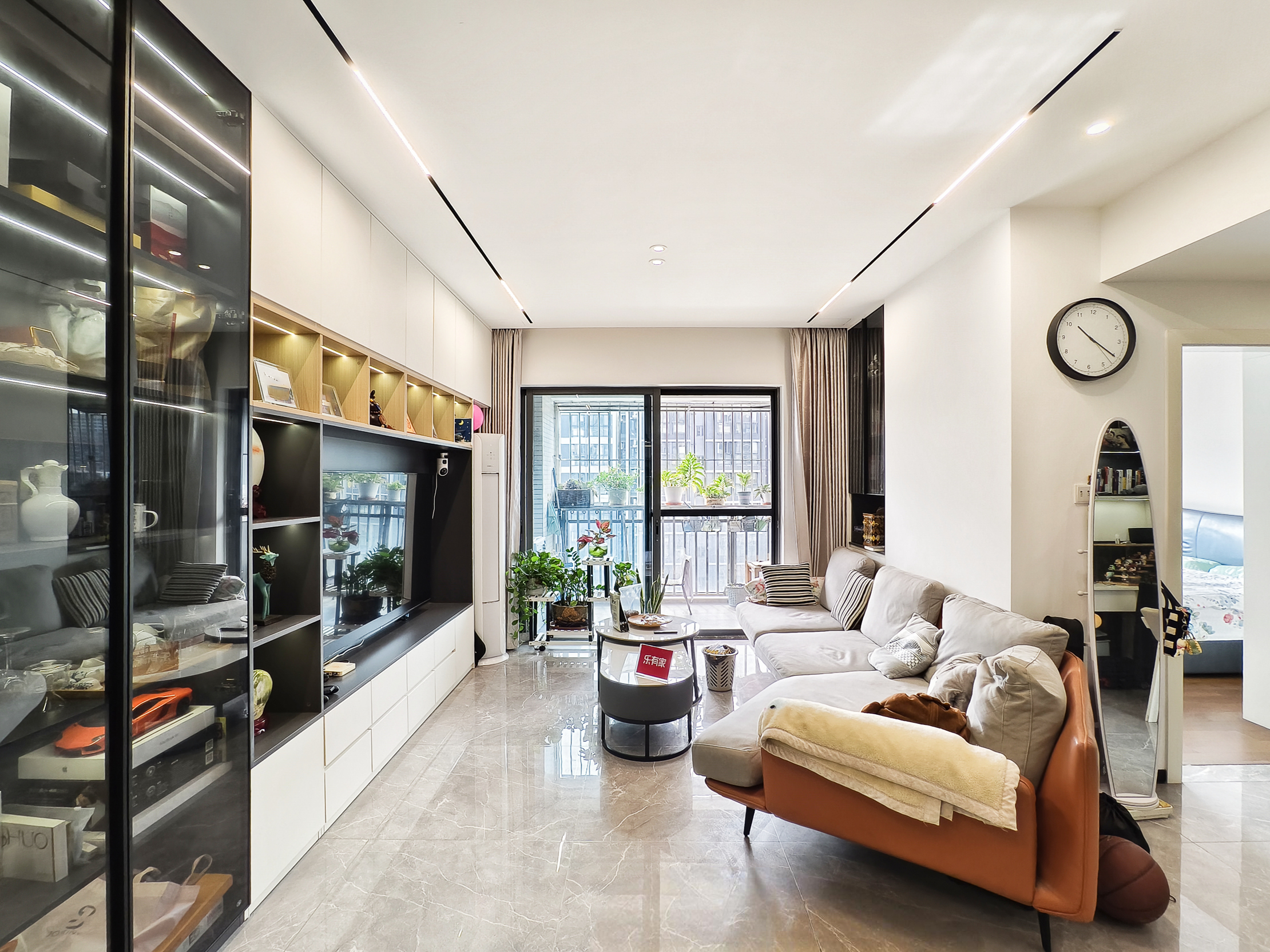 瑞尚居诚心出售，方正户型，通风采光佳，车位充足，带地面花园，附近重点学校，让生活更便利。-深圳瑞尚居二手房