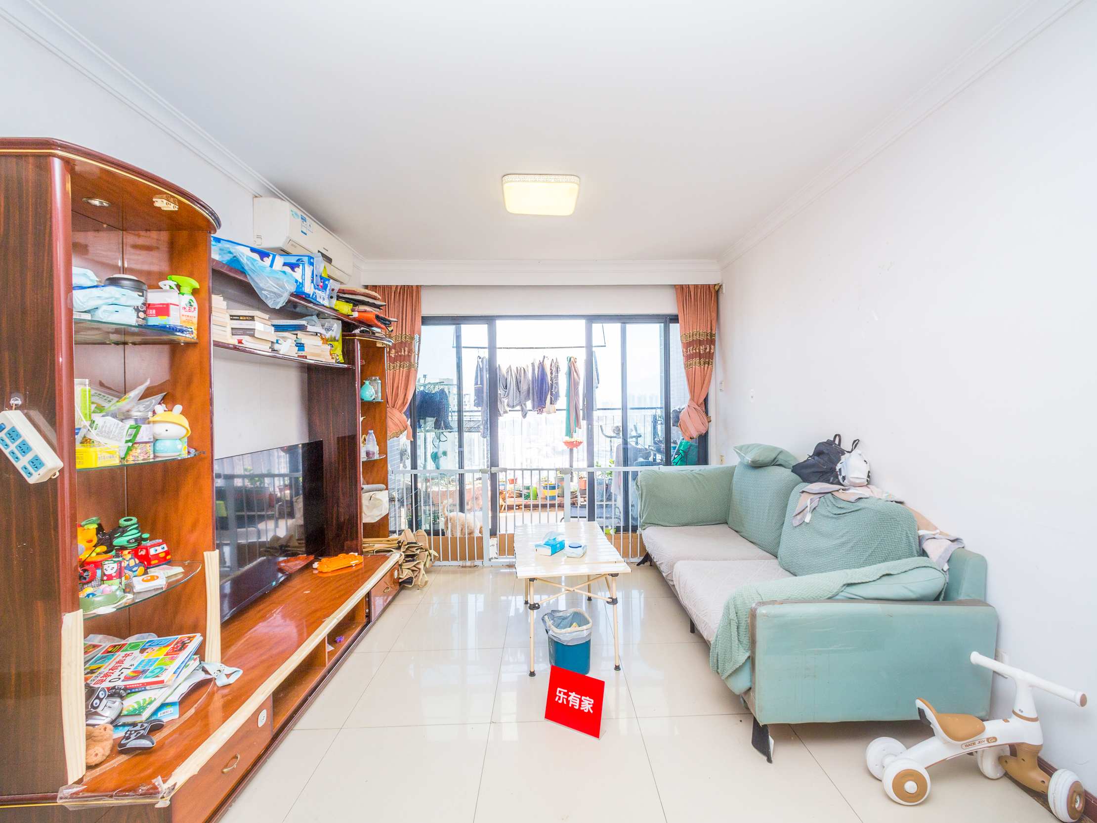 近福田3房，5站到岗厦北，价格美丽