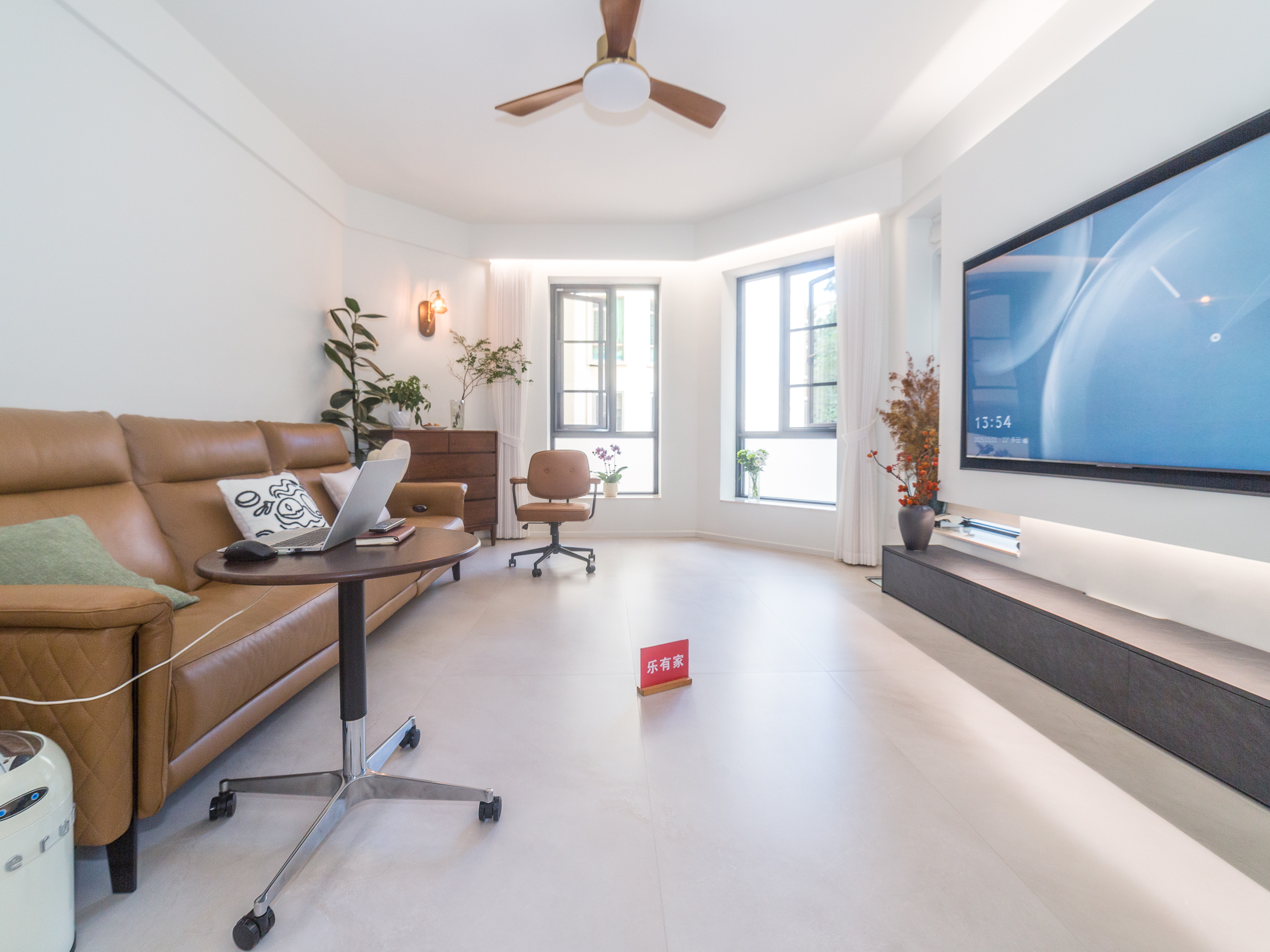 东南朝向3室2厅2卫，公园旁，地铁近，出行便利，舒适生活空间。