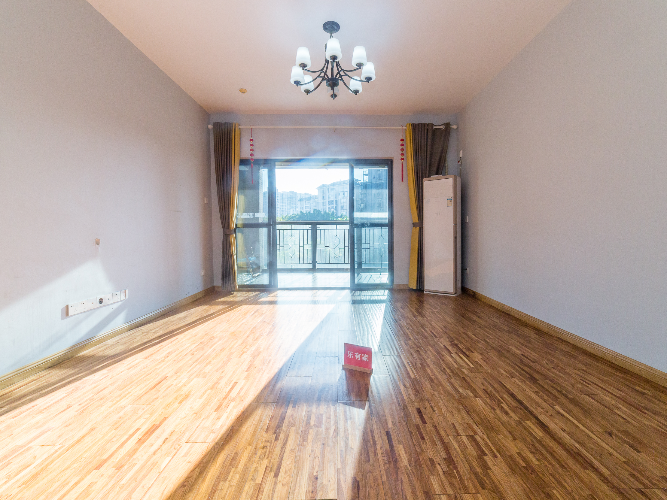 正南向精装五房出租-深圳鼎太风华八期租房