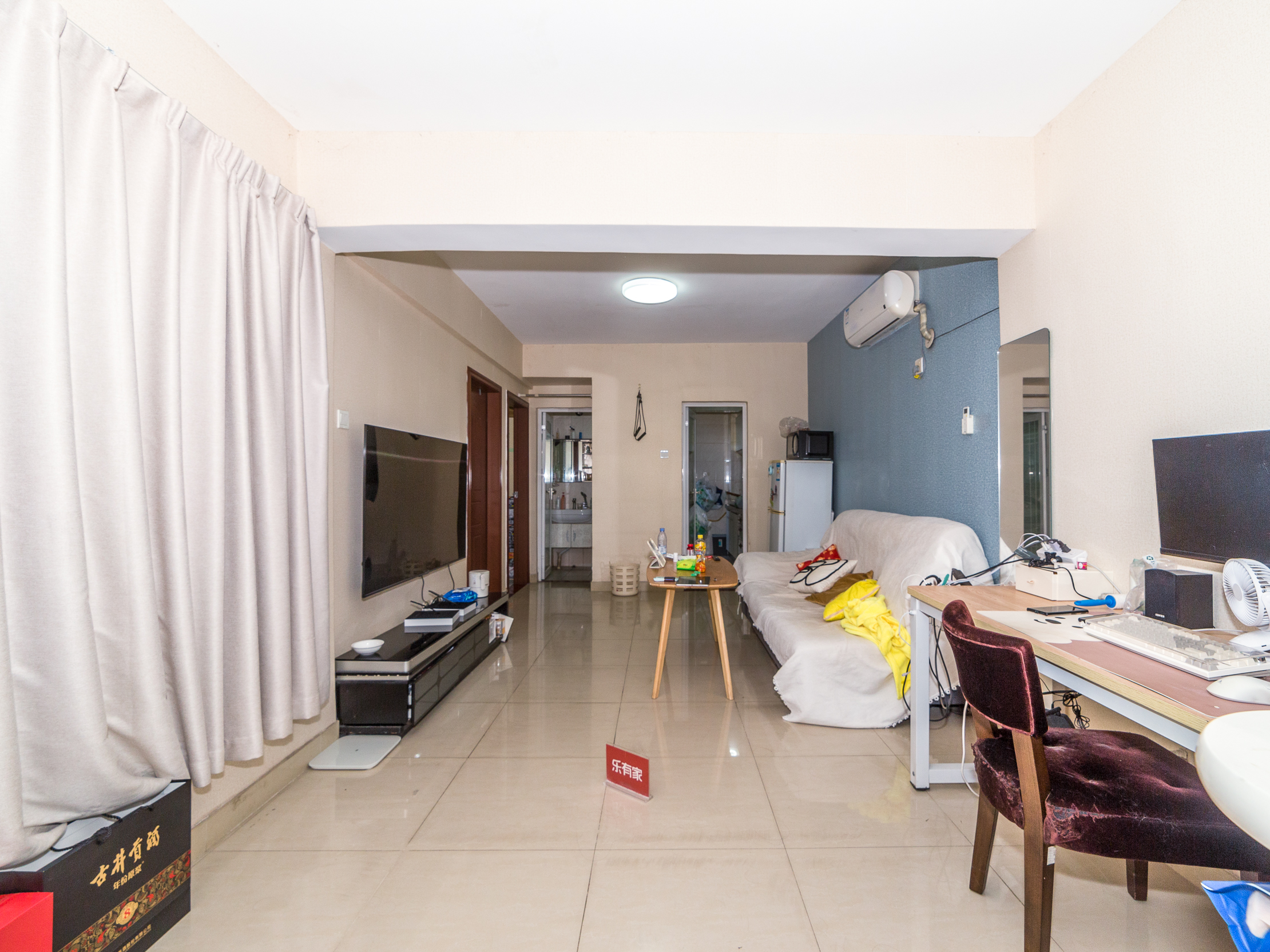 龙城华府诚心出售，户型方正，通风采光佳，带地面花园，小区人车分流，低于均价，机会难得！