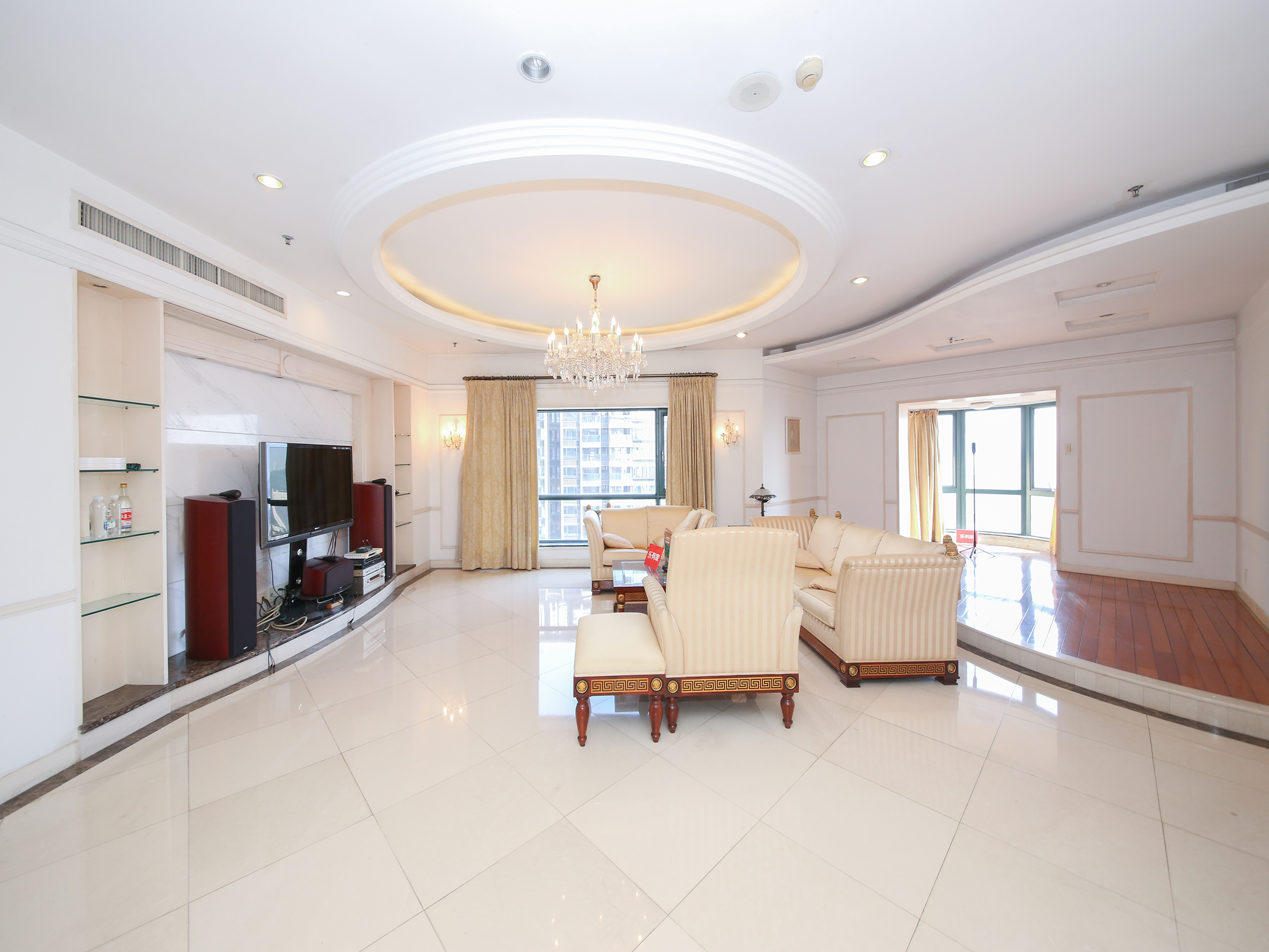 万科俊园 5房2厅4卫 203㎡