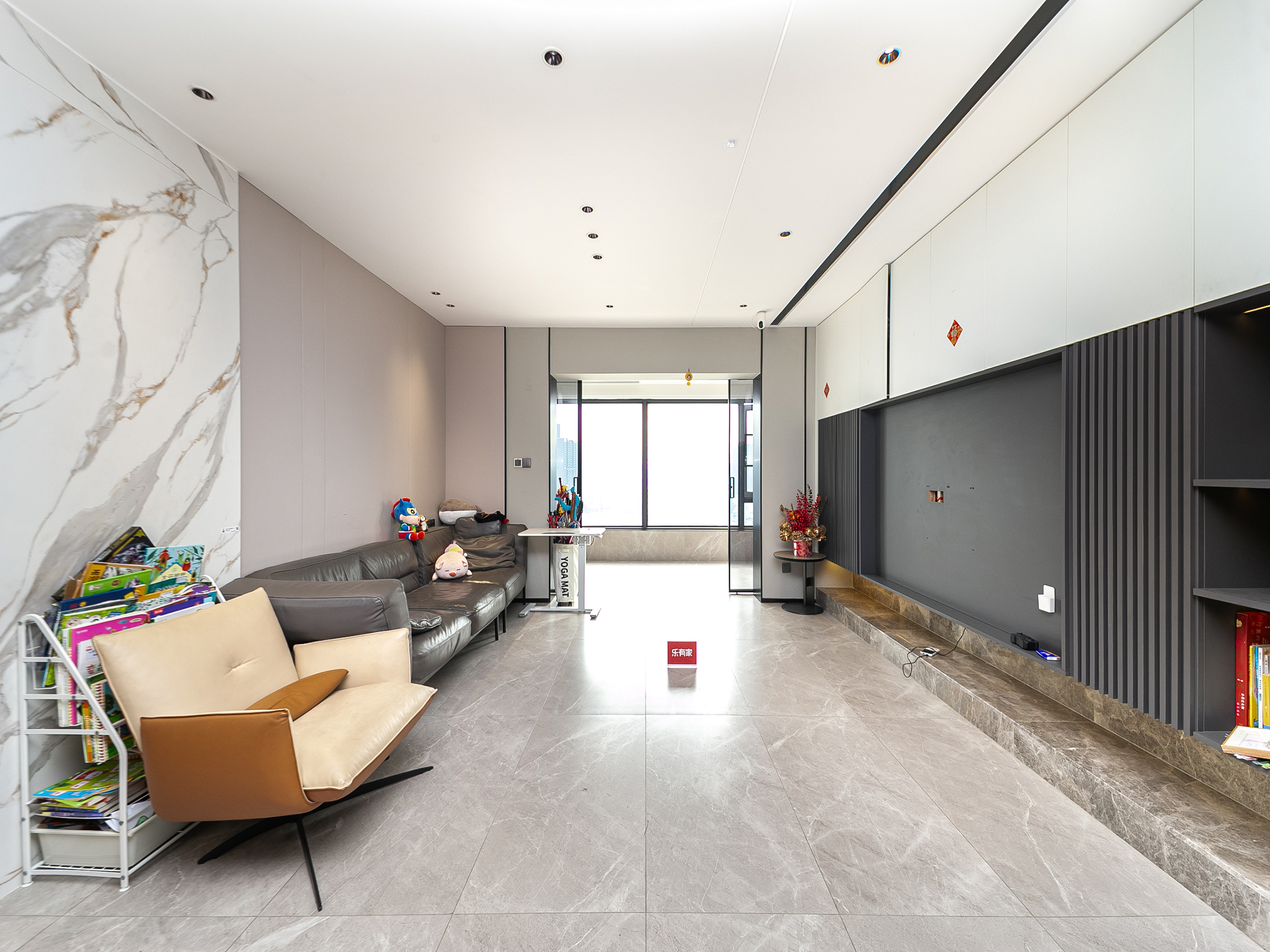 前海北优雅三室两厅，南向明亮，近大型公园，尽享自然与生活的完美结合。-深圳星海名城六期二手房