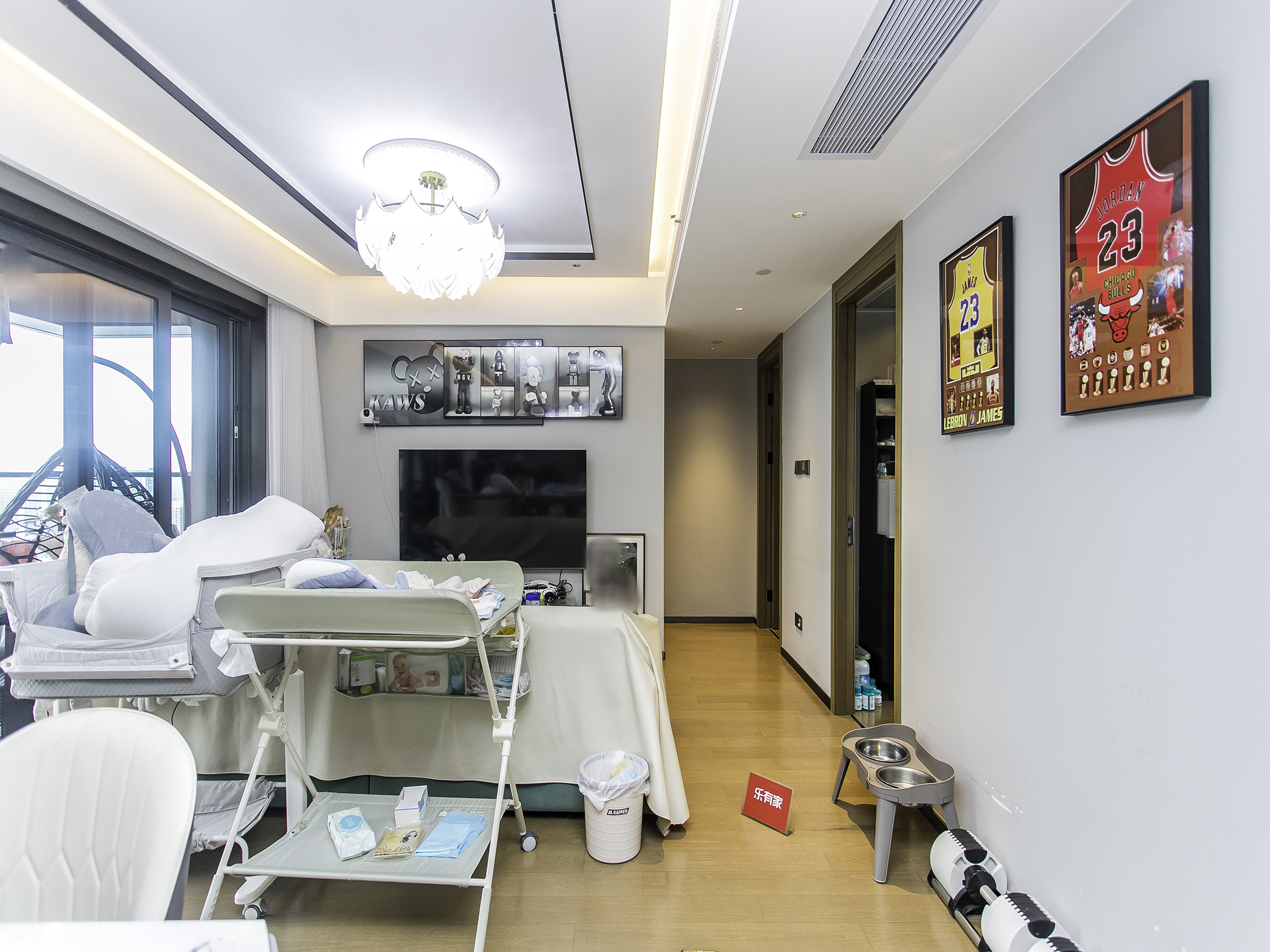 22号线地铁口，商业齐全，核心地段，出行方便