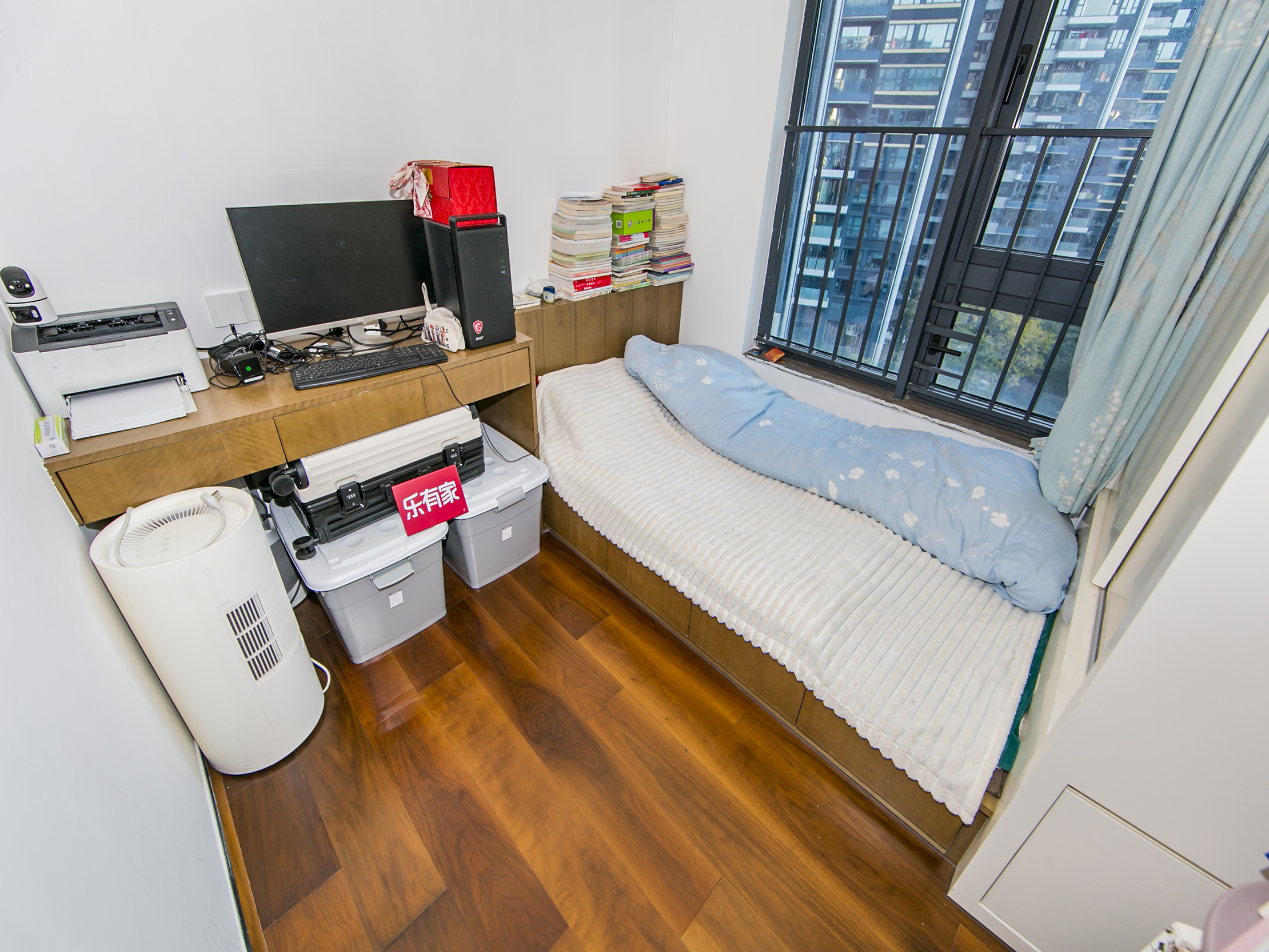 南山大学城宝能城花园西区精致装修大四房诚意出售