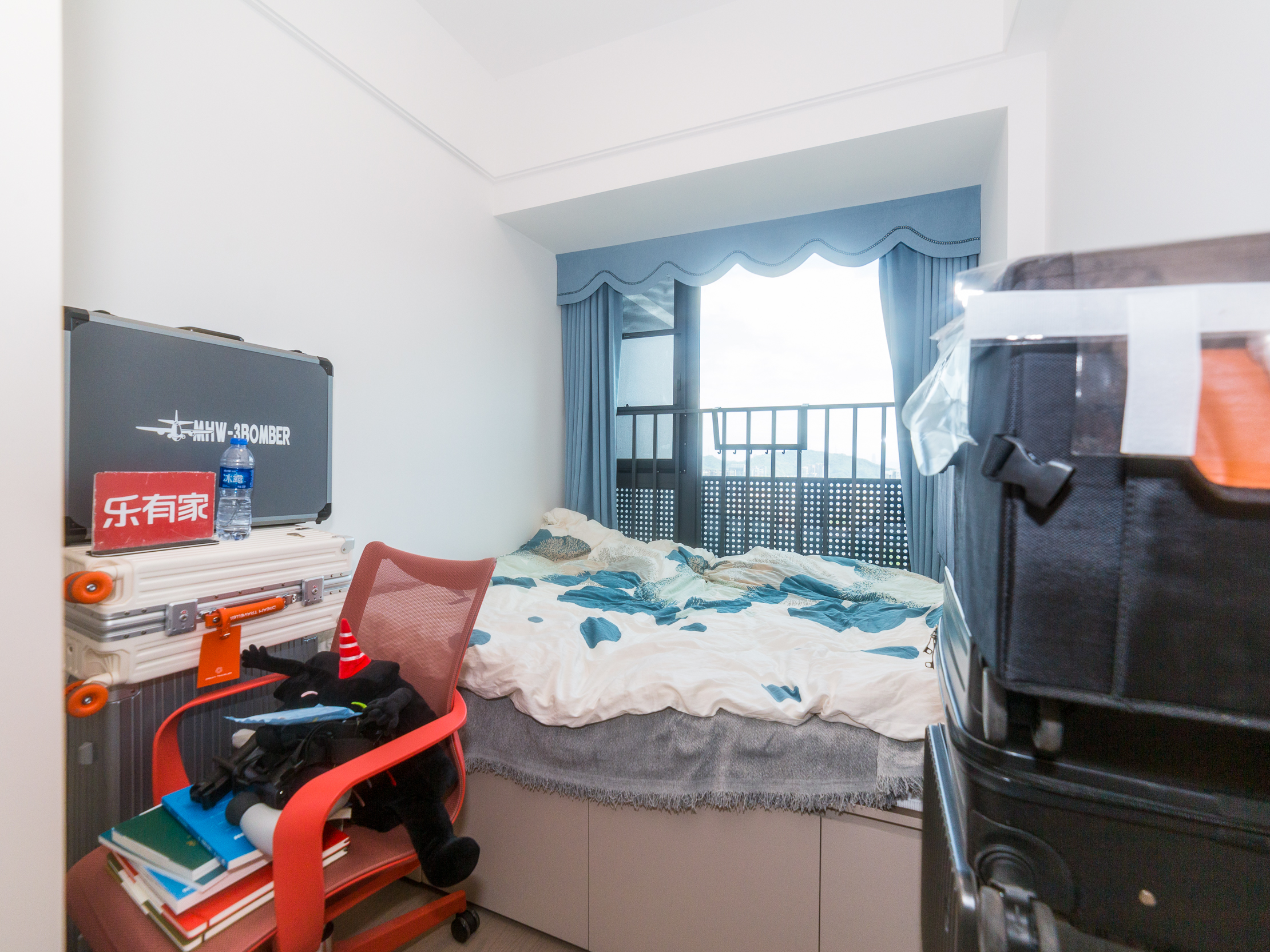 梅林关优质房源，三室两厅布局合理，东南朝向采光充足，改造空间大，自由发挥设计梦想家居。