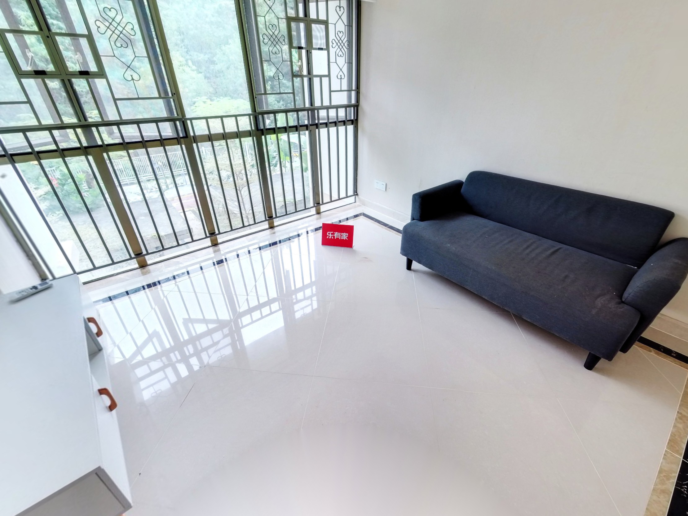 新上房源，培峰苑精装修小户型房，拎包即可入住