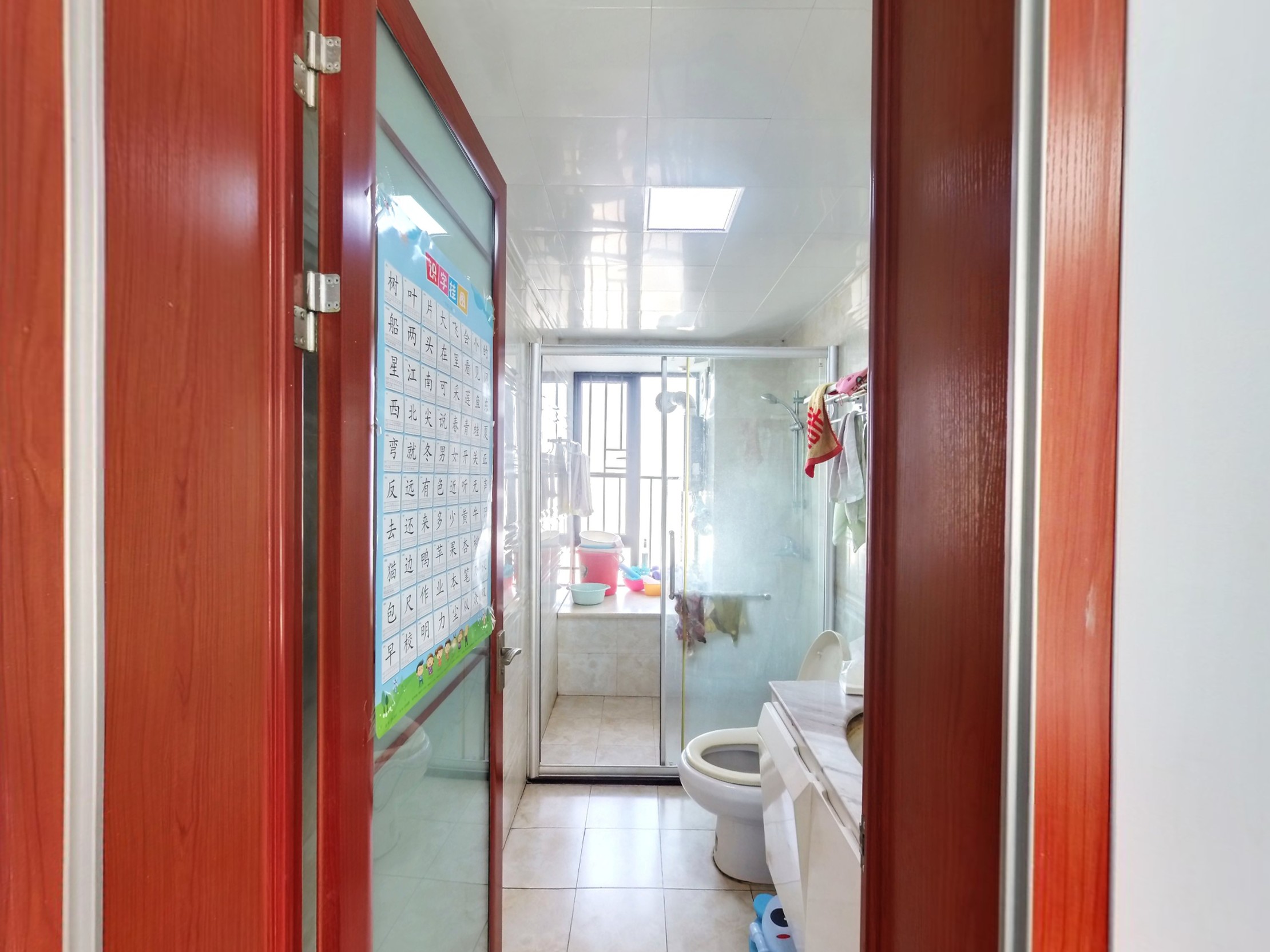 万象新天一期大四房，1号线地铁口