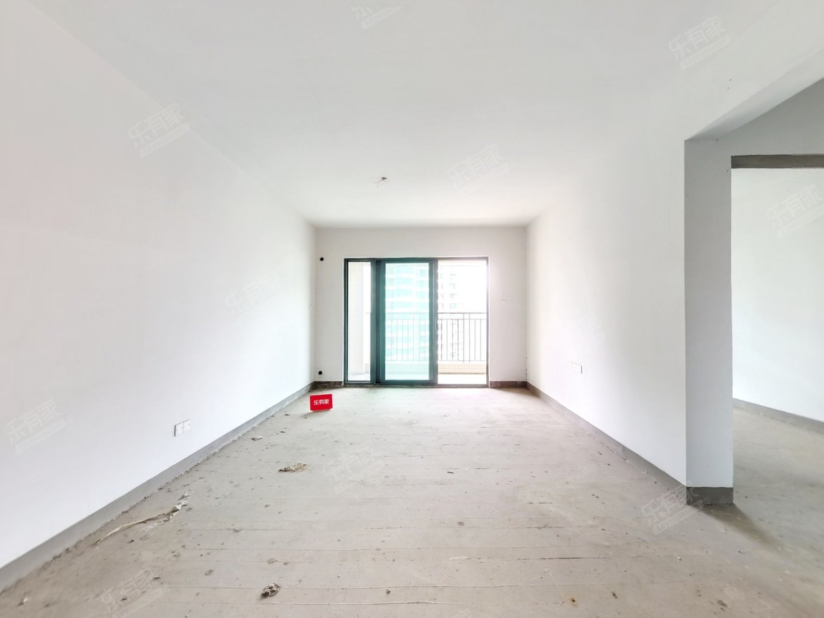 业主诚心出售，价格实惠