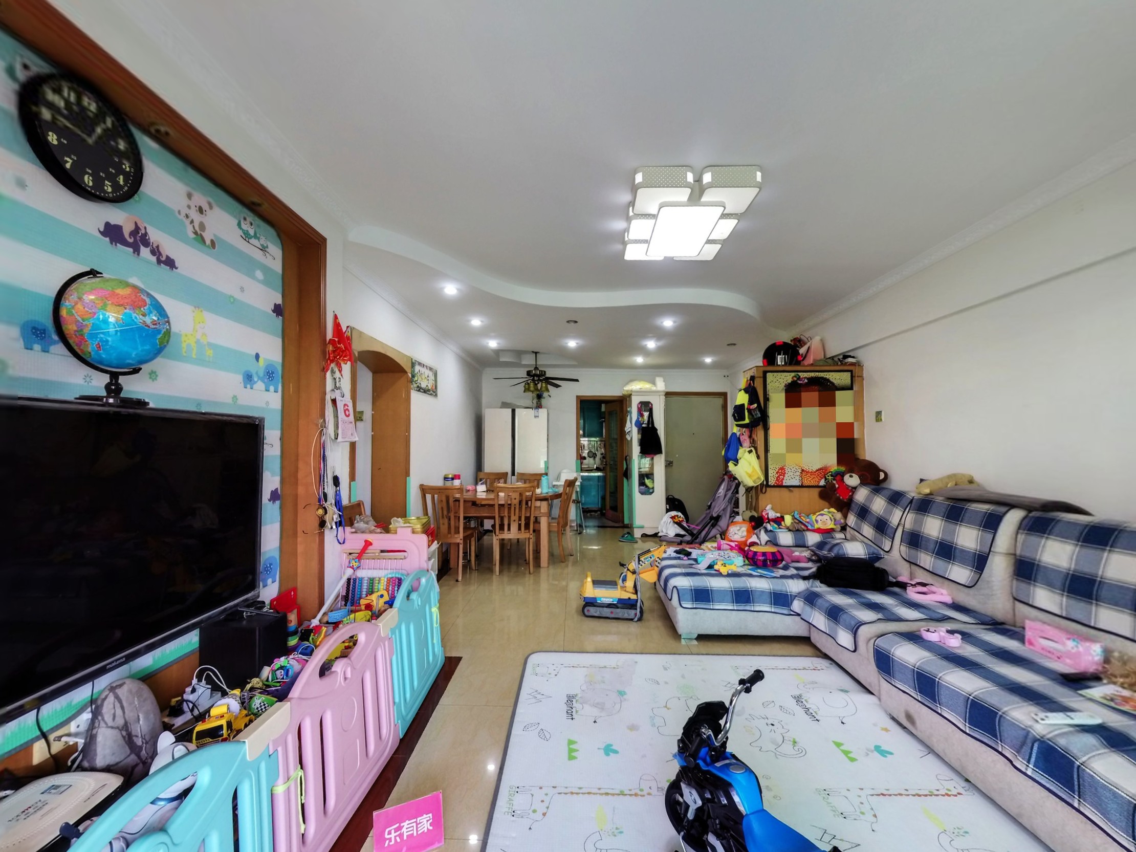 翻身地铁口楼上，大三房，诚心出租-深圳洪福雅苑租房