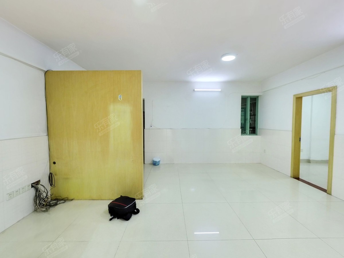 明珠家园大面积三房出售、业主资产配置价格可以商量