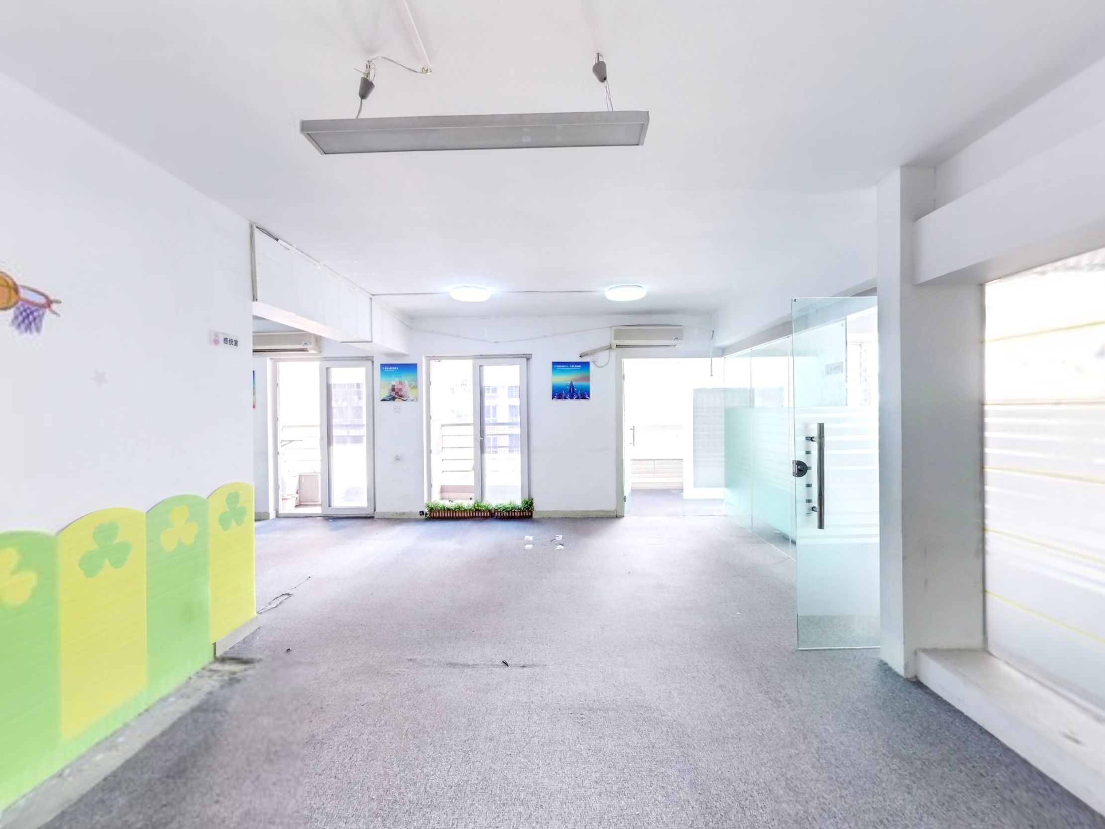 新出特价房！社区花园，***地铁，业主诚心出租