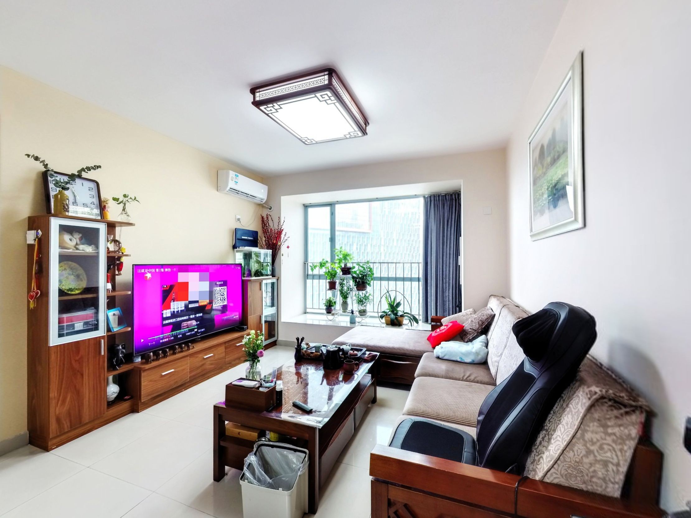 滨海之窗花园，方正户型，通风采光佳，带地面花园与重点学校，小区人车分流，业主诚心出售。