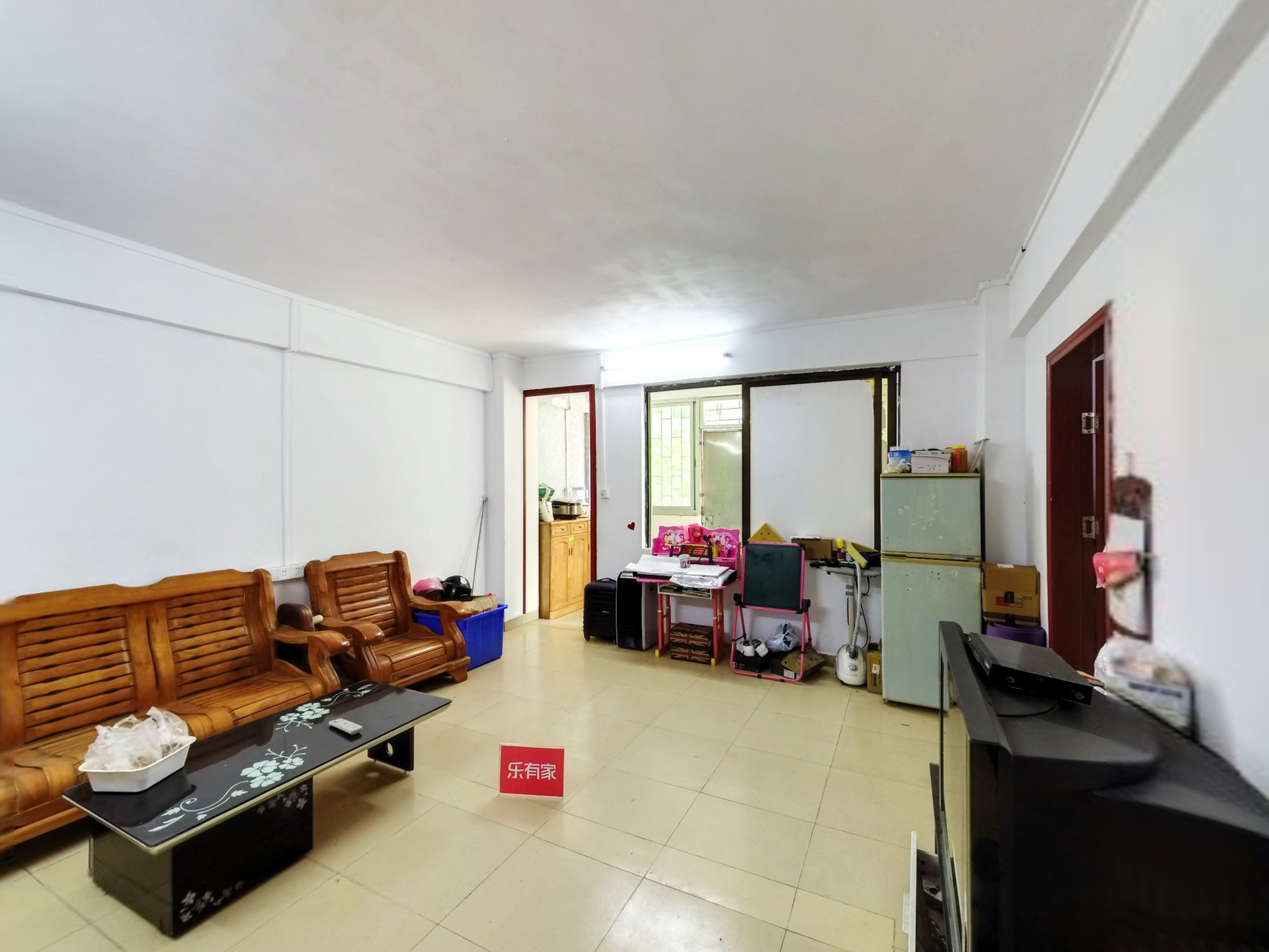 东园新村，方正户型，采光通风佳，附带地面花园，临近重点学校，诚心出售。-深圳东园新村二手房