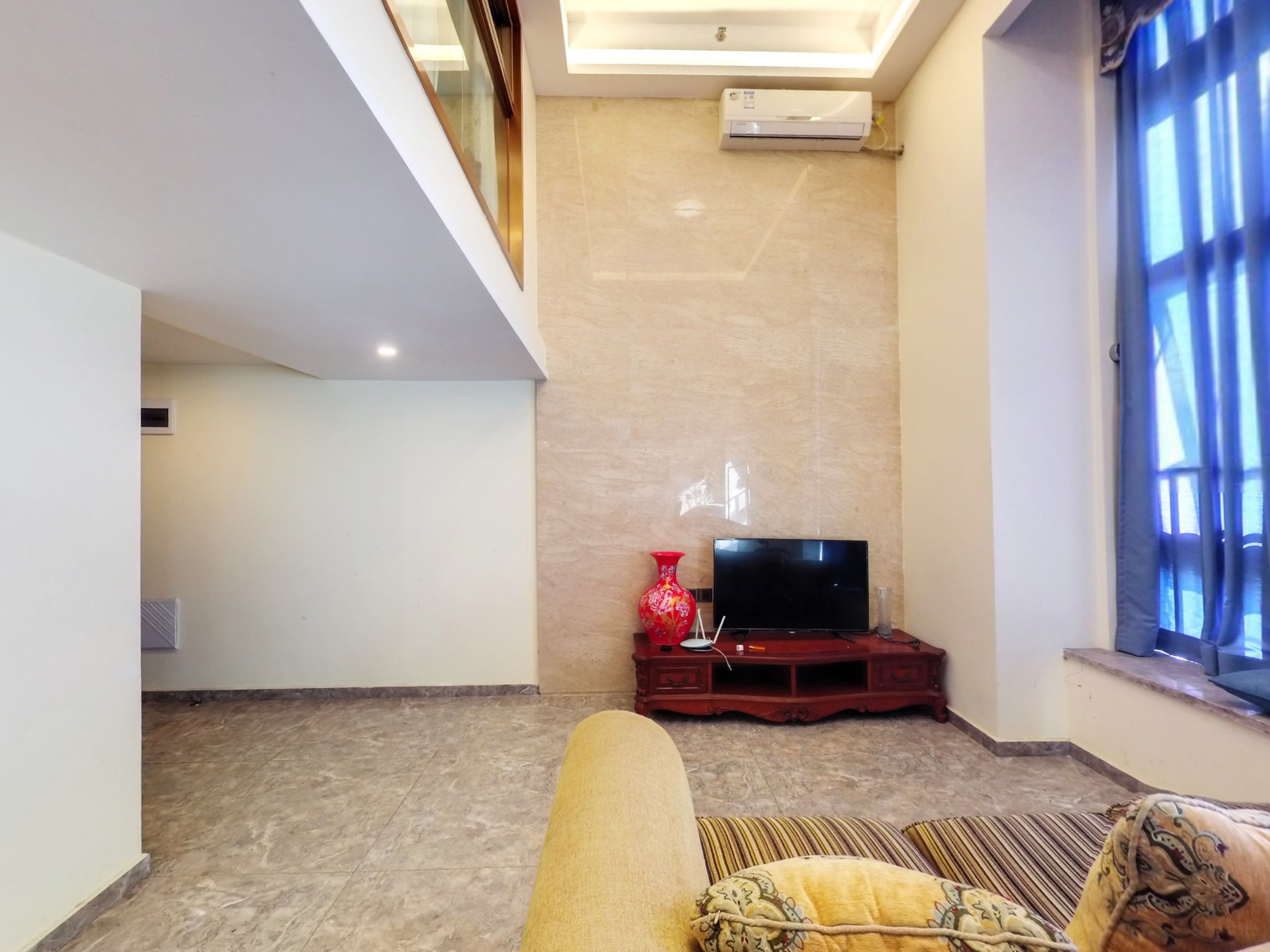 诚盈商务中心，税费低，户型方正，采光通风佳，楼龄新，车位足，业主诚售，随时看房！-深圳诚盈商务中心二手房