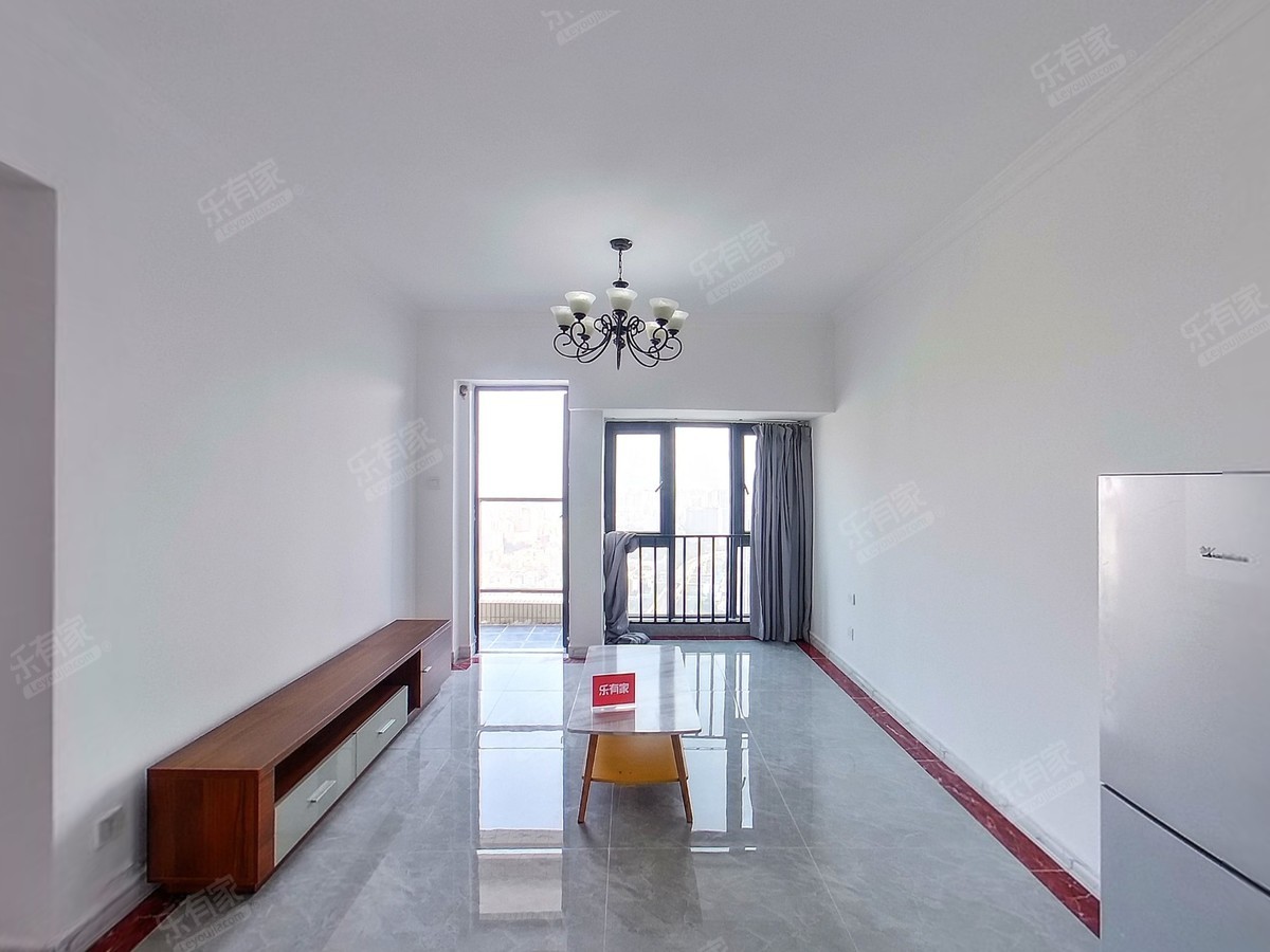 龙胜地铁口，港铁大社区，新出3房，业主诚心出售