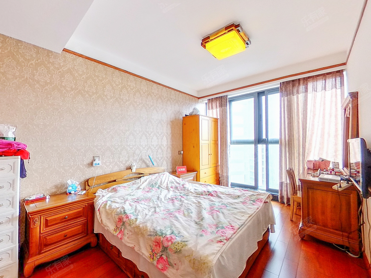 阳光天下诚心出售