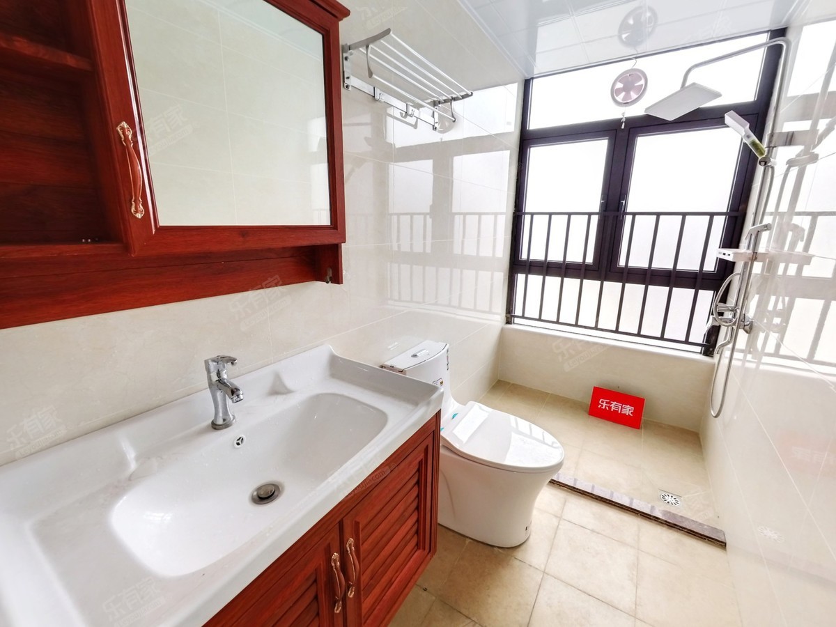 保利东悦花园 3房2厅1卫 102㎡