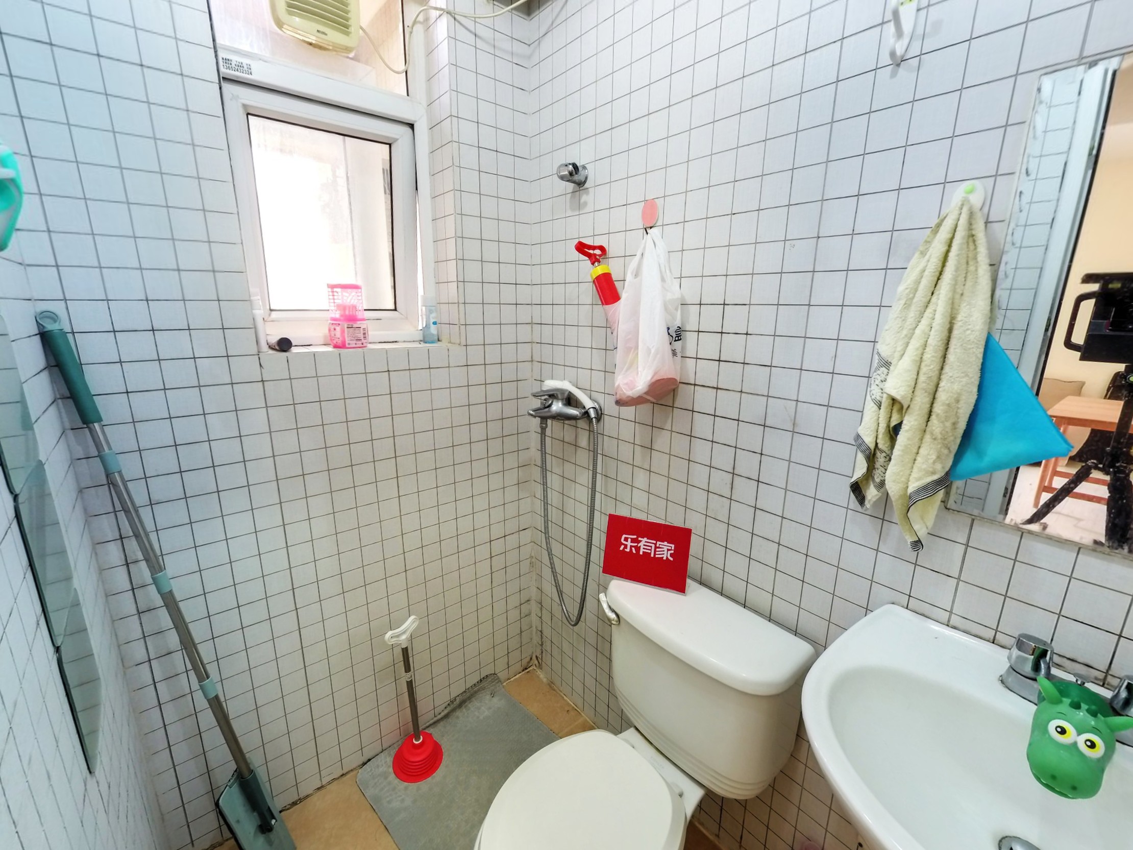 莲花山下，豪宅社区，管理规范，品质豪宅