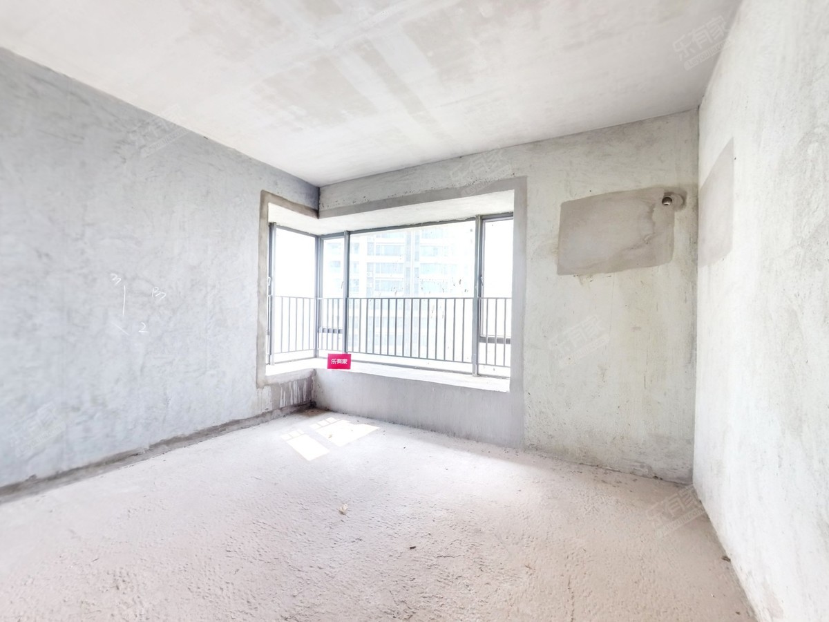 保利外滩一号 5房2厅3卫 248㎡