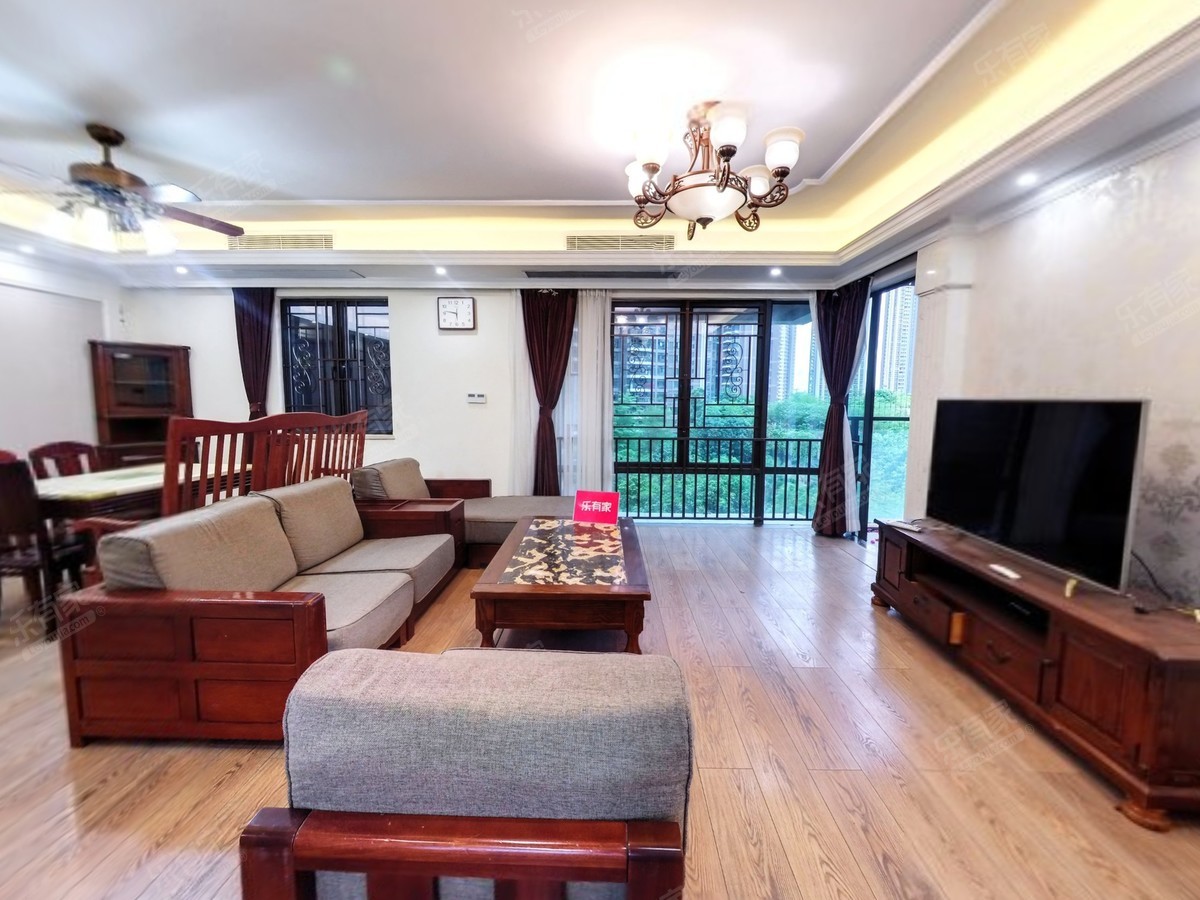 中航天逸使用率高改善大户型