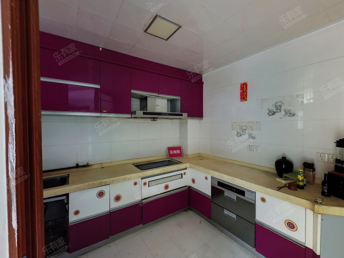 山水华府 4房2厅2卫 141㎡