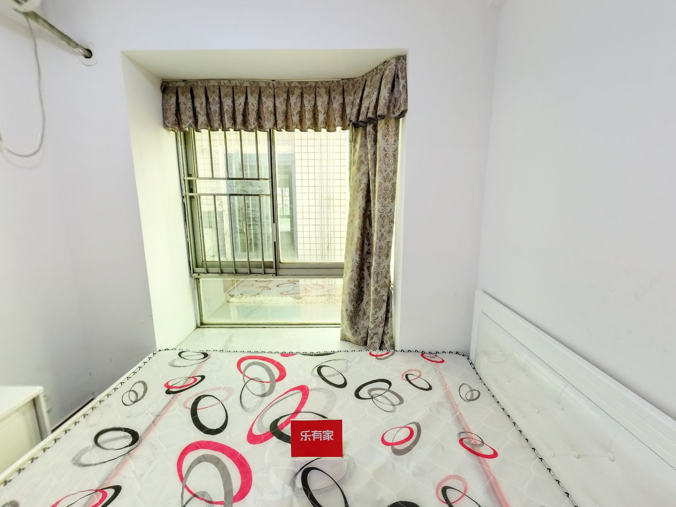 滢水山庄一区 北 普装 3室 