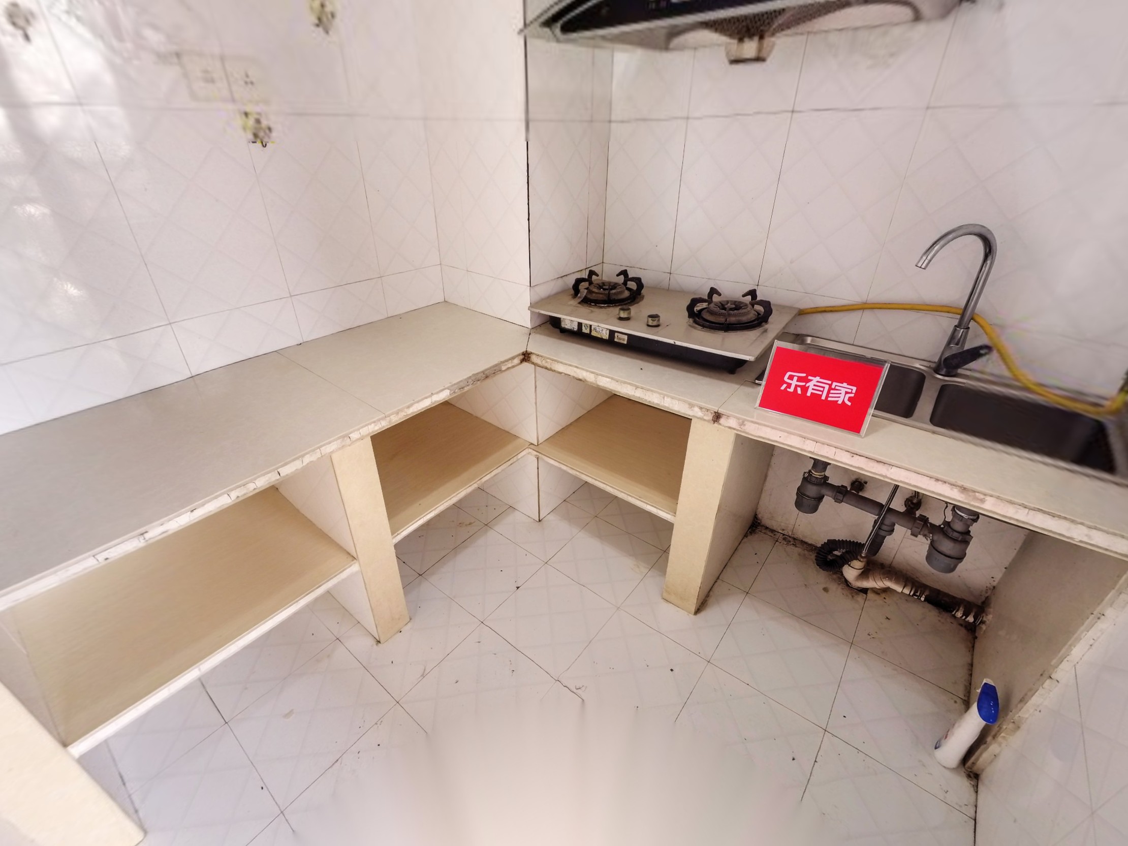 户型方正，采光通风都比较好