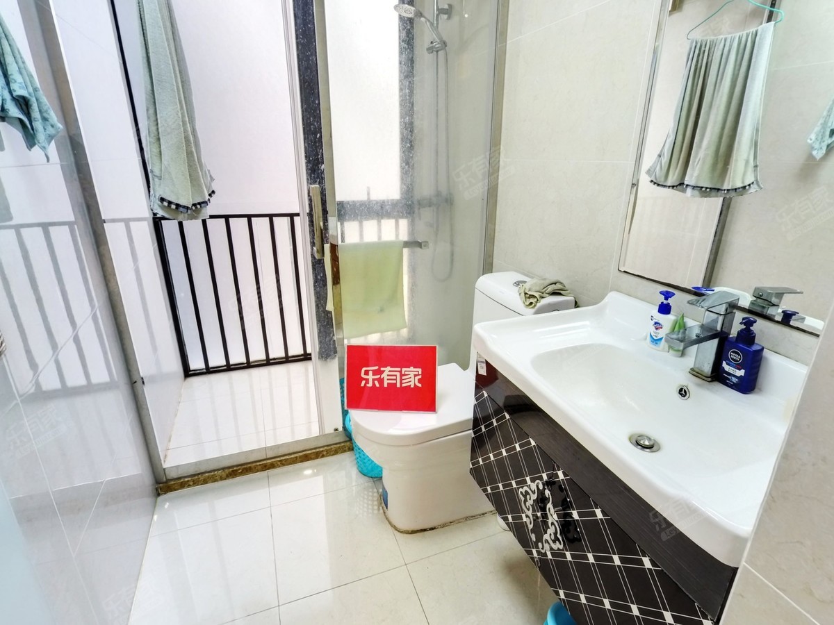 沙田地铁站旁万科物业锦绣壹号精装修三房出售